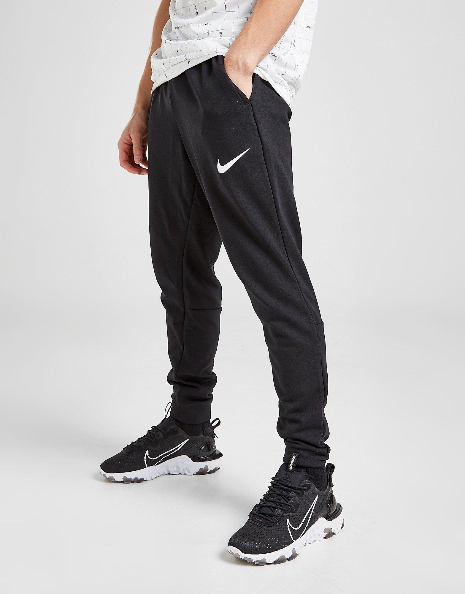nike slim fit tapered joggers