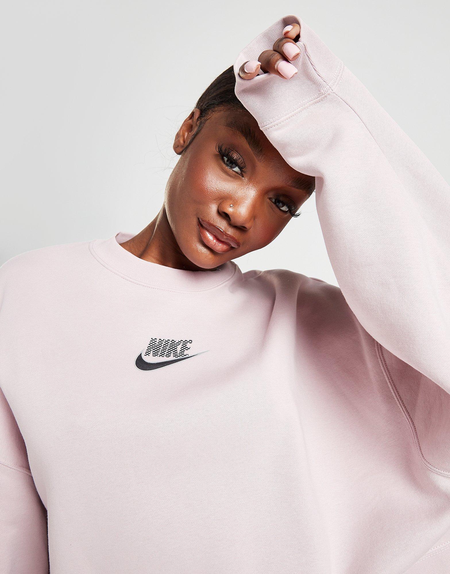 Nike essential futura crew sweatshirt on sale