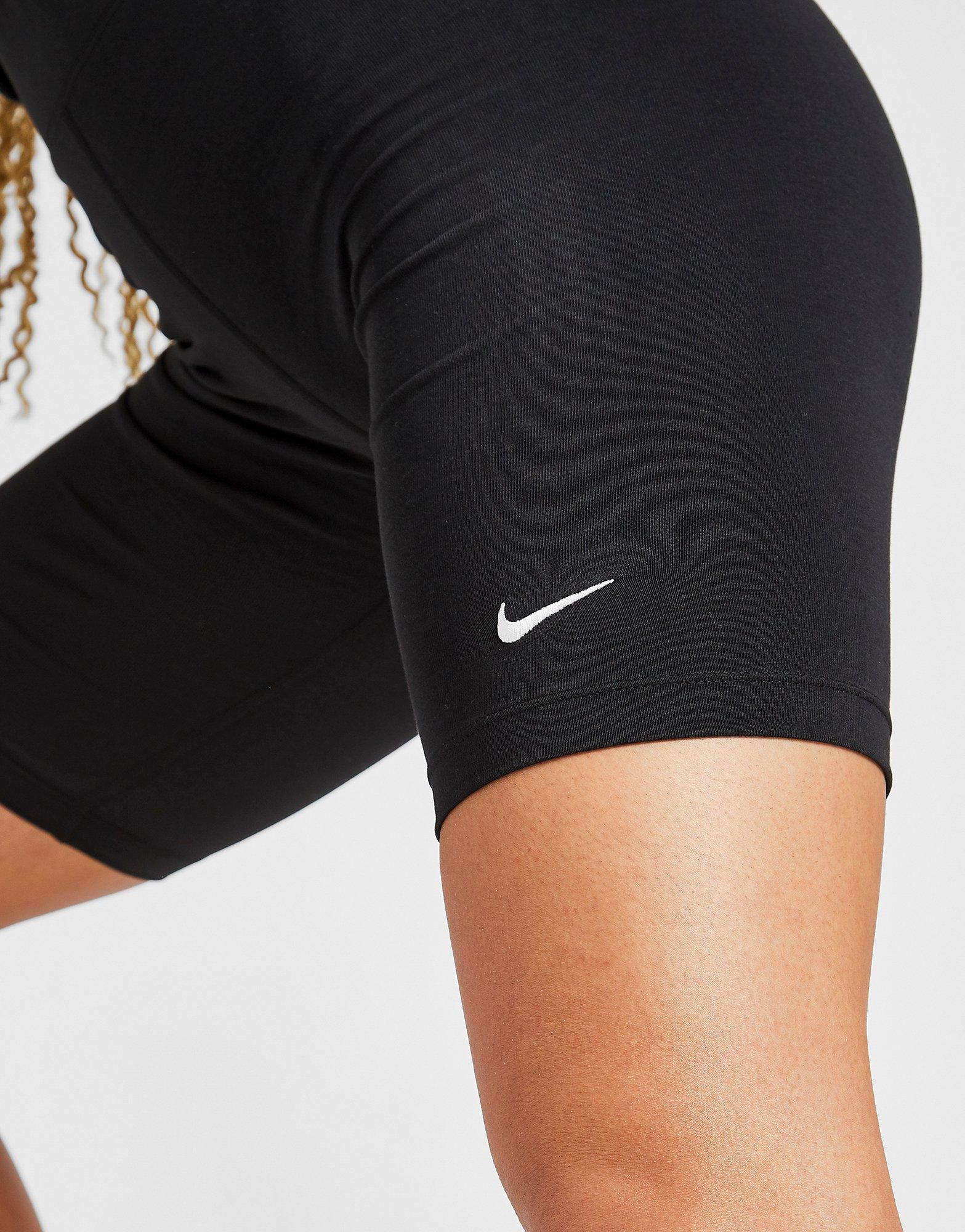 Nike core cheap swoosh cycle shorts