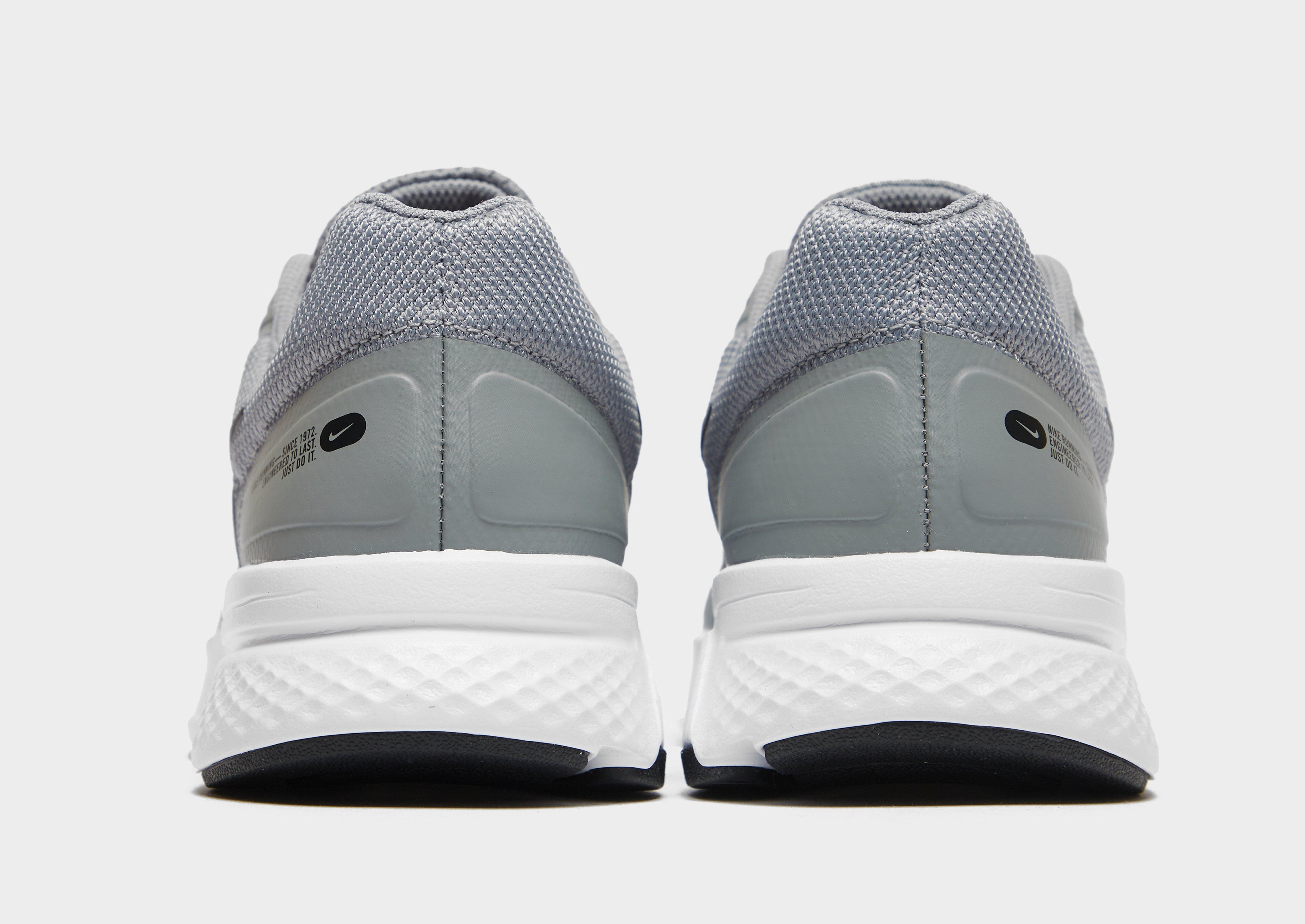 nike run swift all black