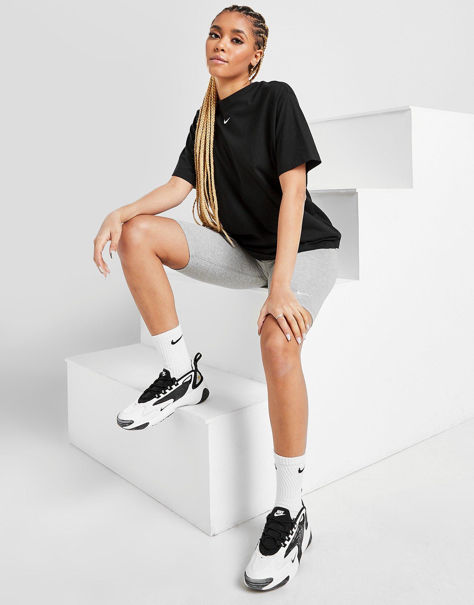 nike core swoosh cycle shorts