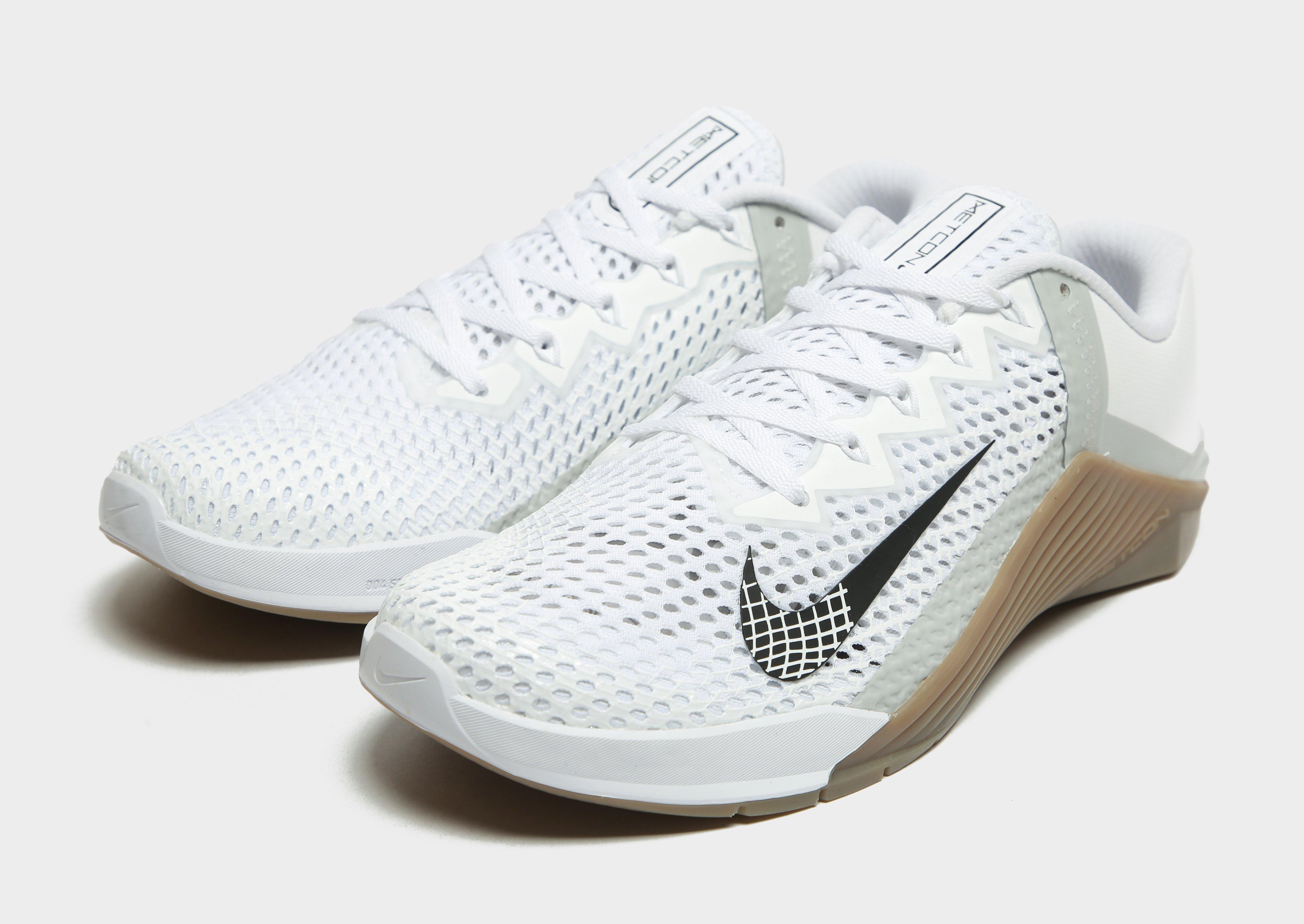 nike metcons white