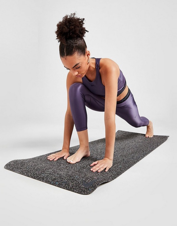 Descriptivo Decimal llenar Black Nike Move Yoga Mat | JD Sports UK