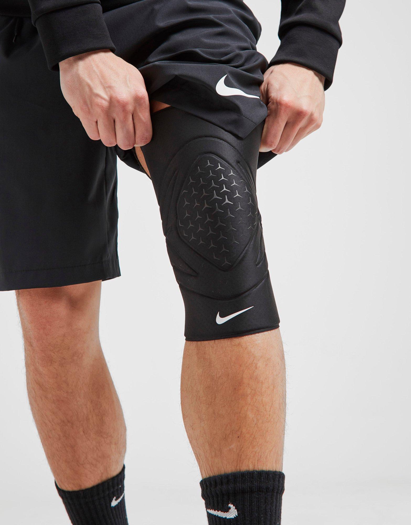 Nike pro combat store knee pad