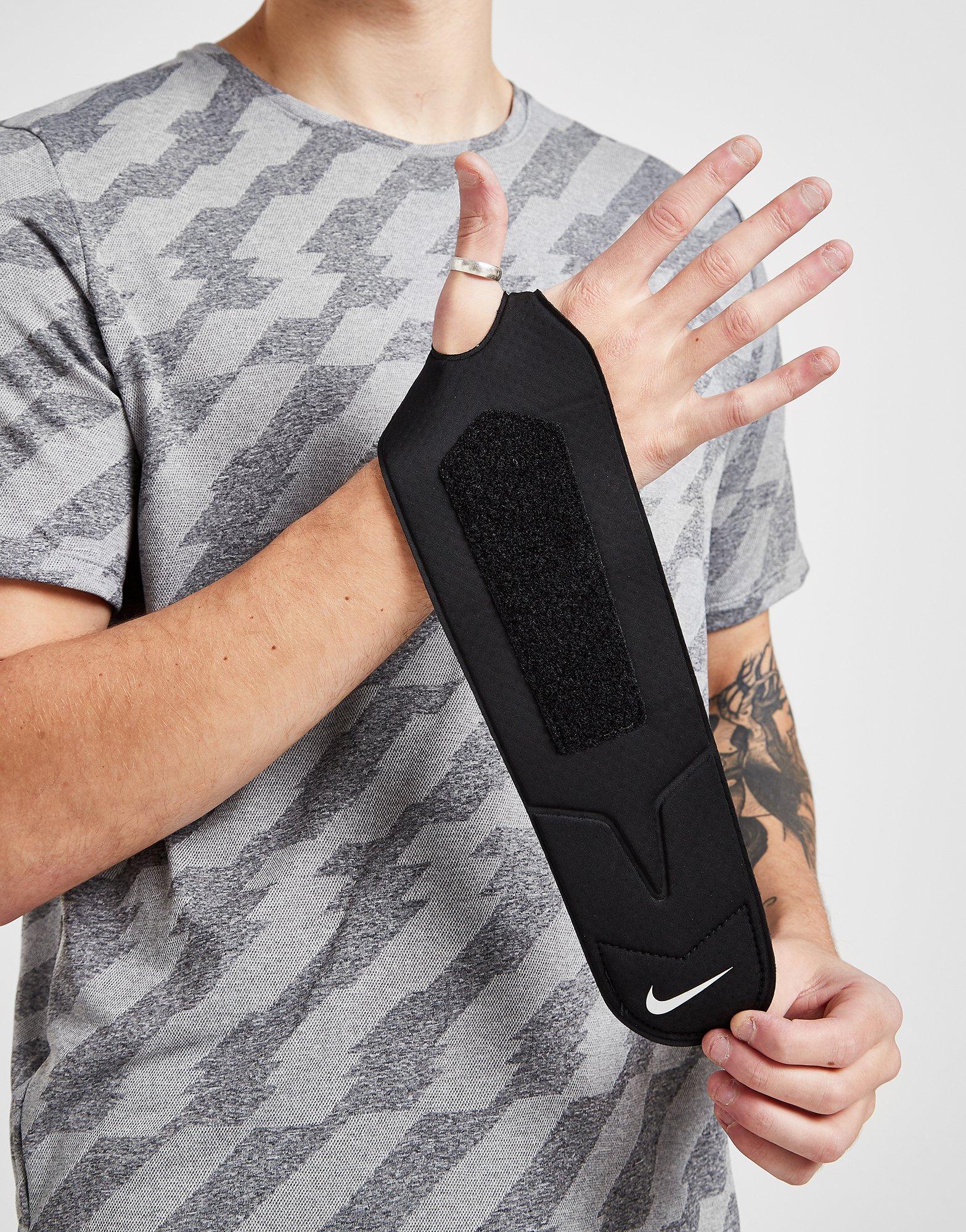 Nike pro wrist and cheap thumb wrap