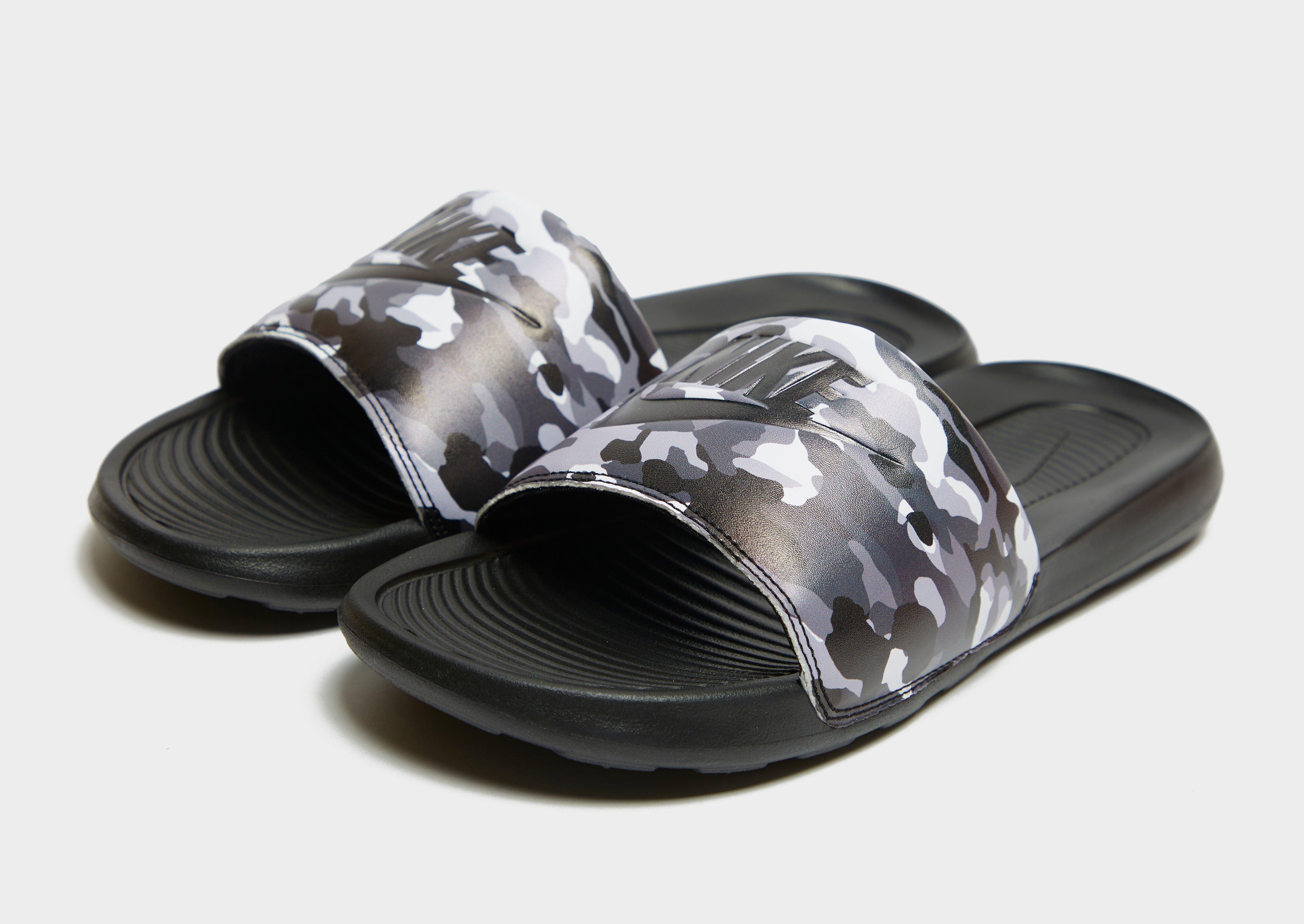 Nike Victori One Slides