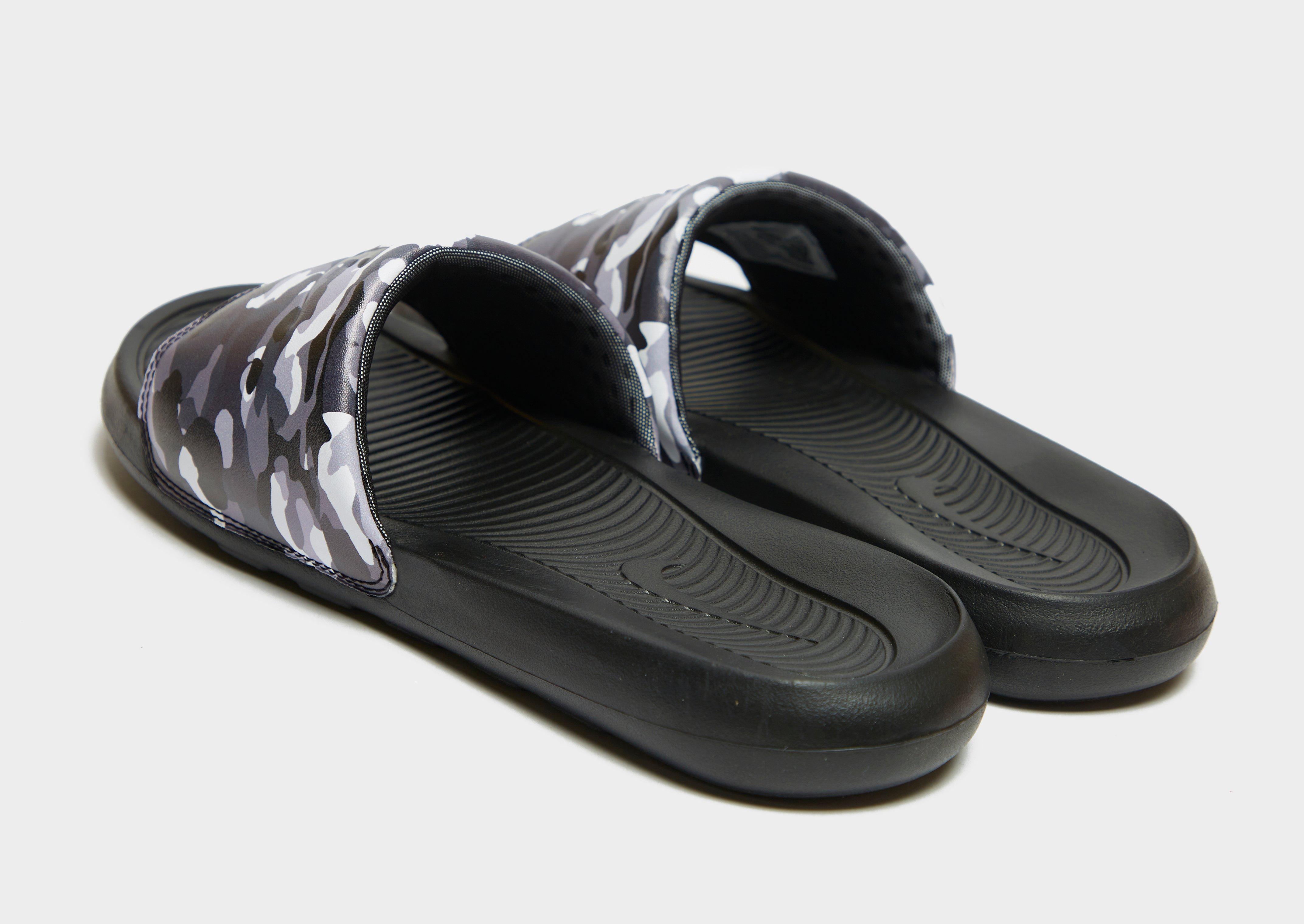 Nike Victori One Slides