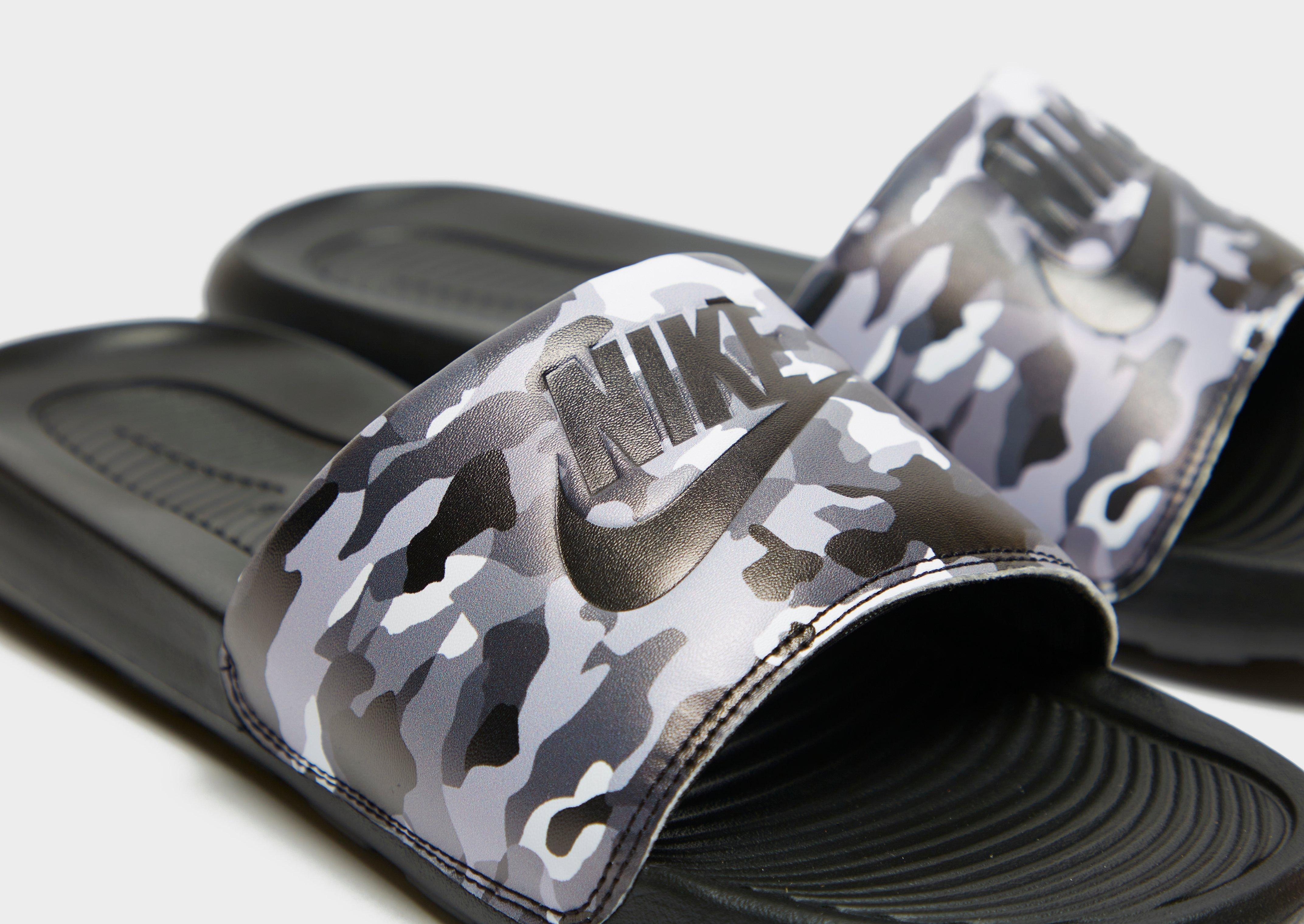 nike slides with padding