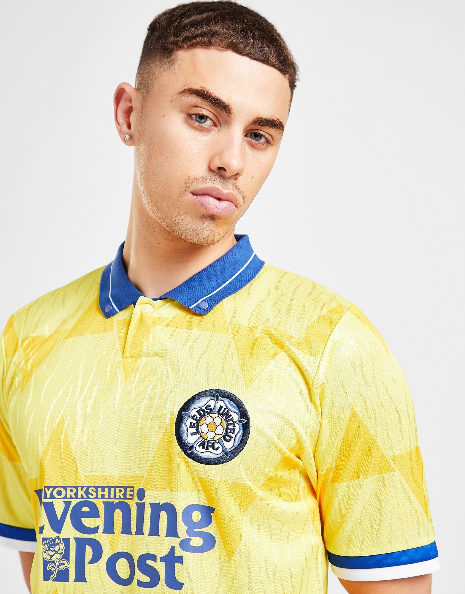 leeds united retro training top