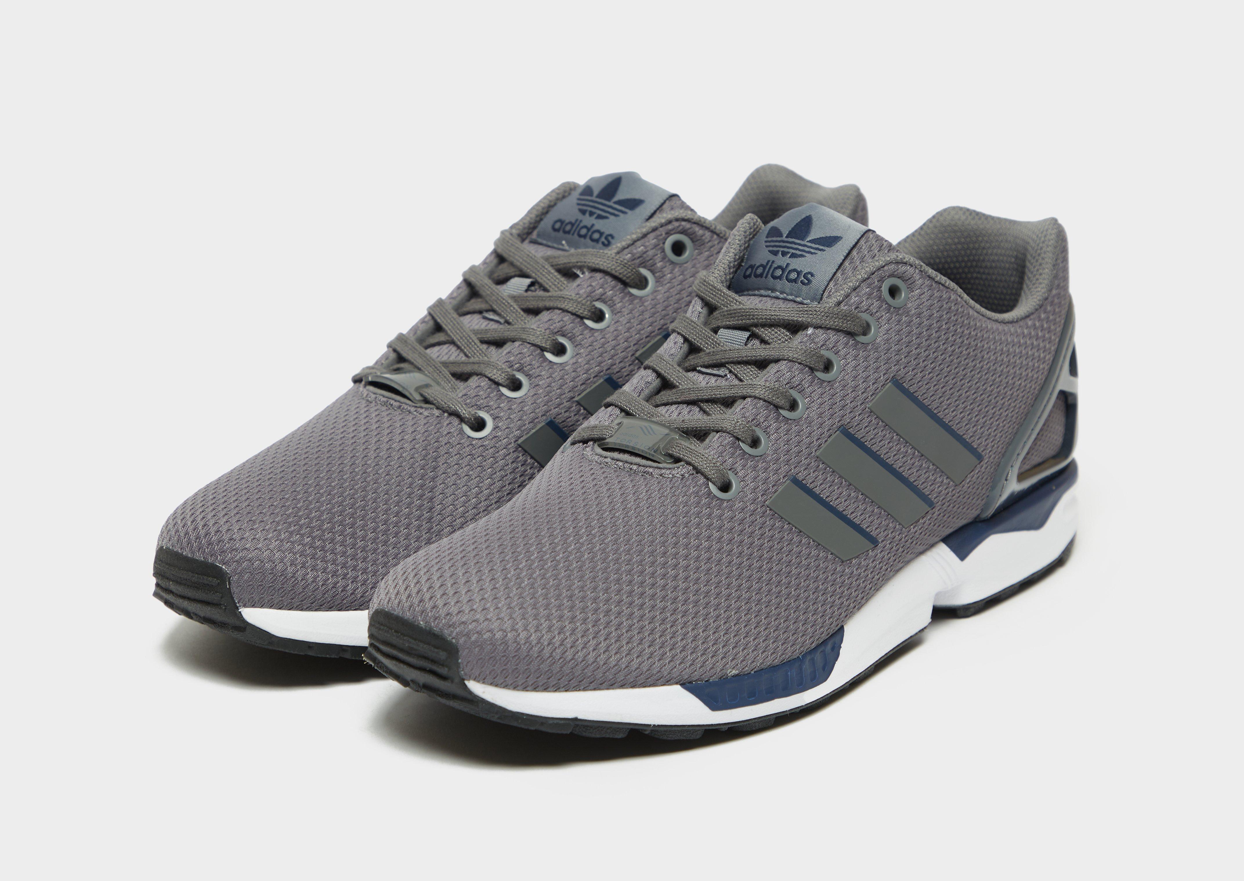 Zx flux hot sale grey mens