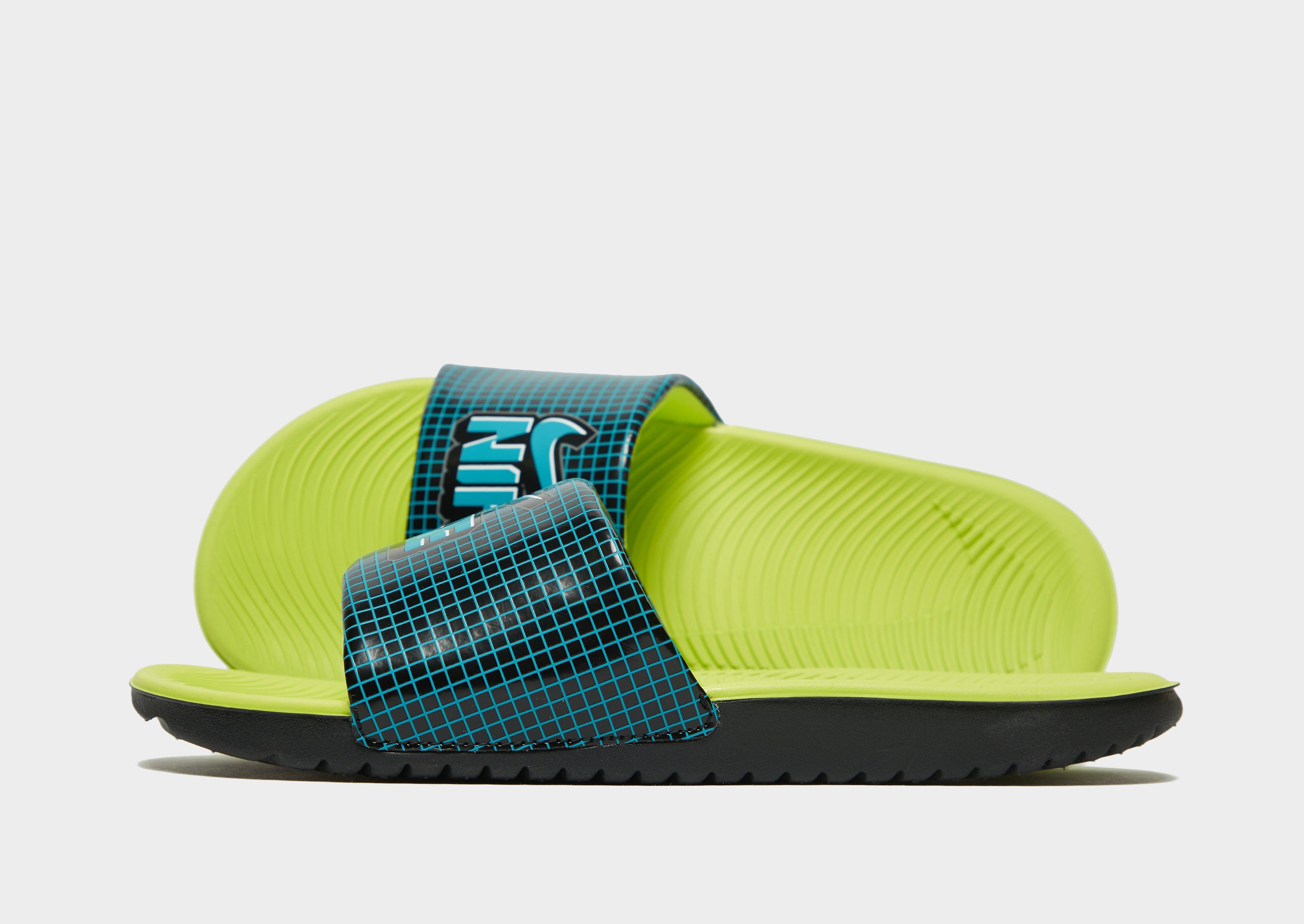 nike junior slides