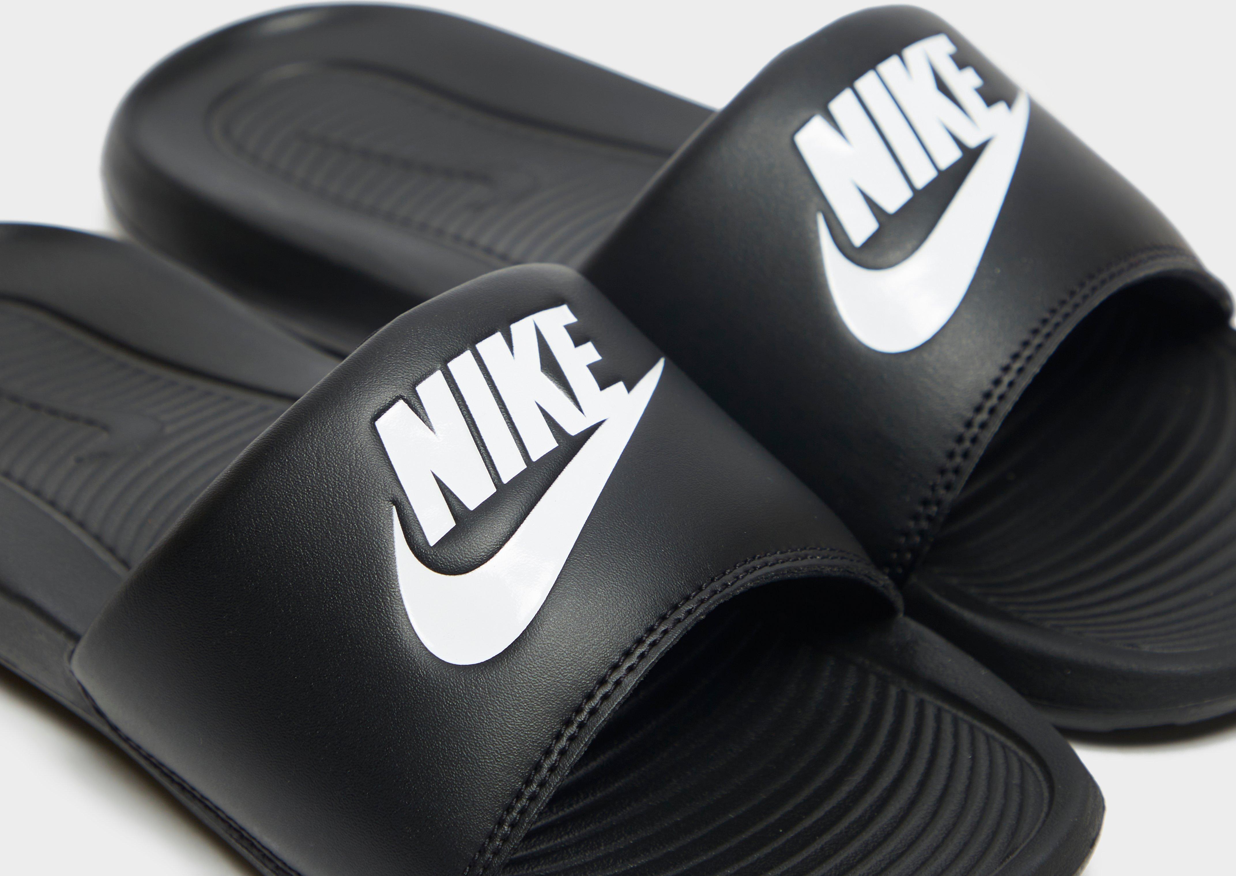 Nike chanclas Victori One para mujer en Negro JD Sports Espa a