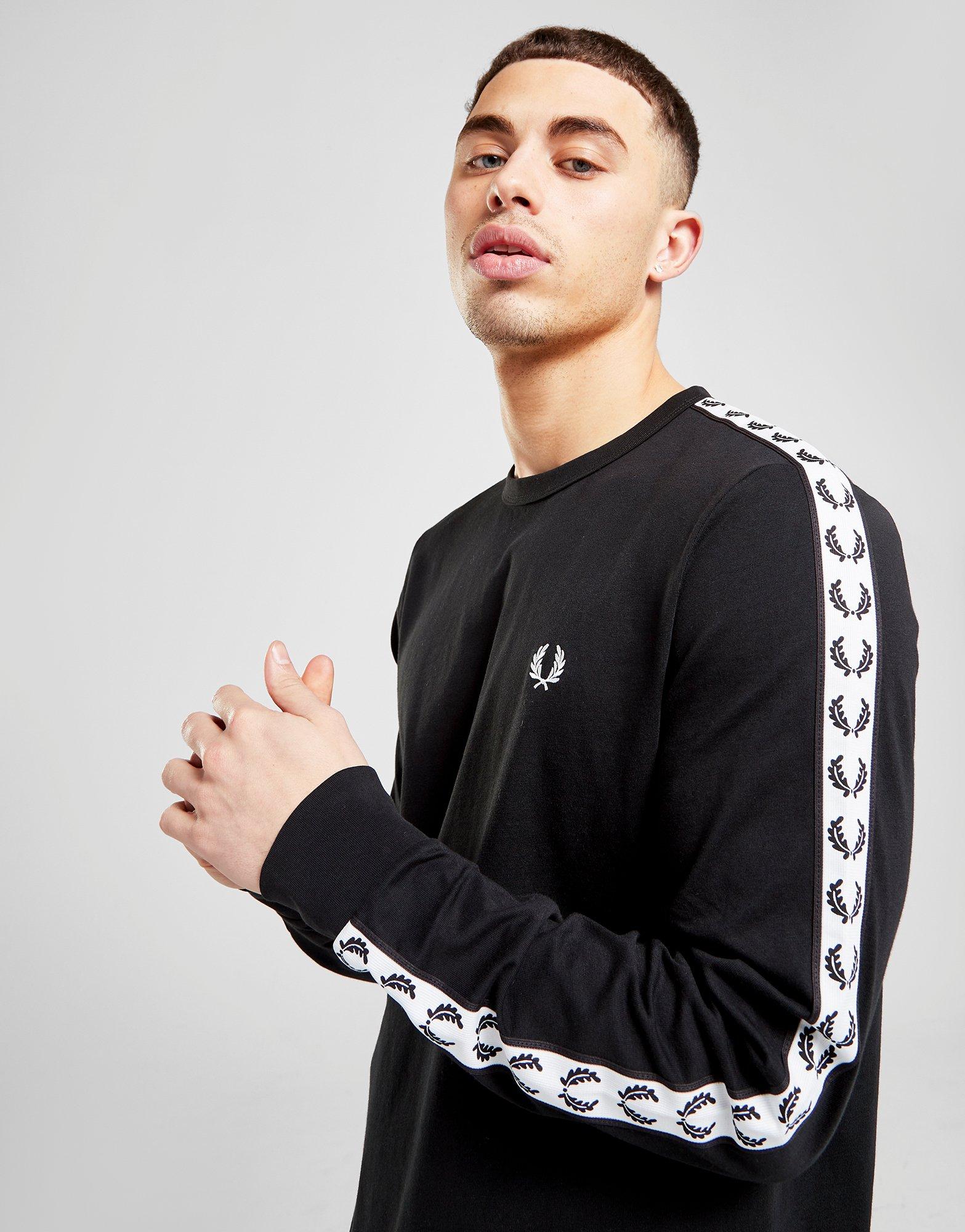 Zwart Fred Perry Tape Ringer Long 