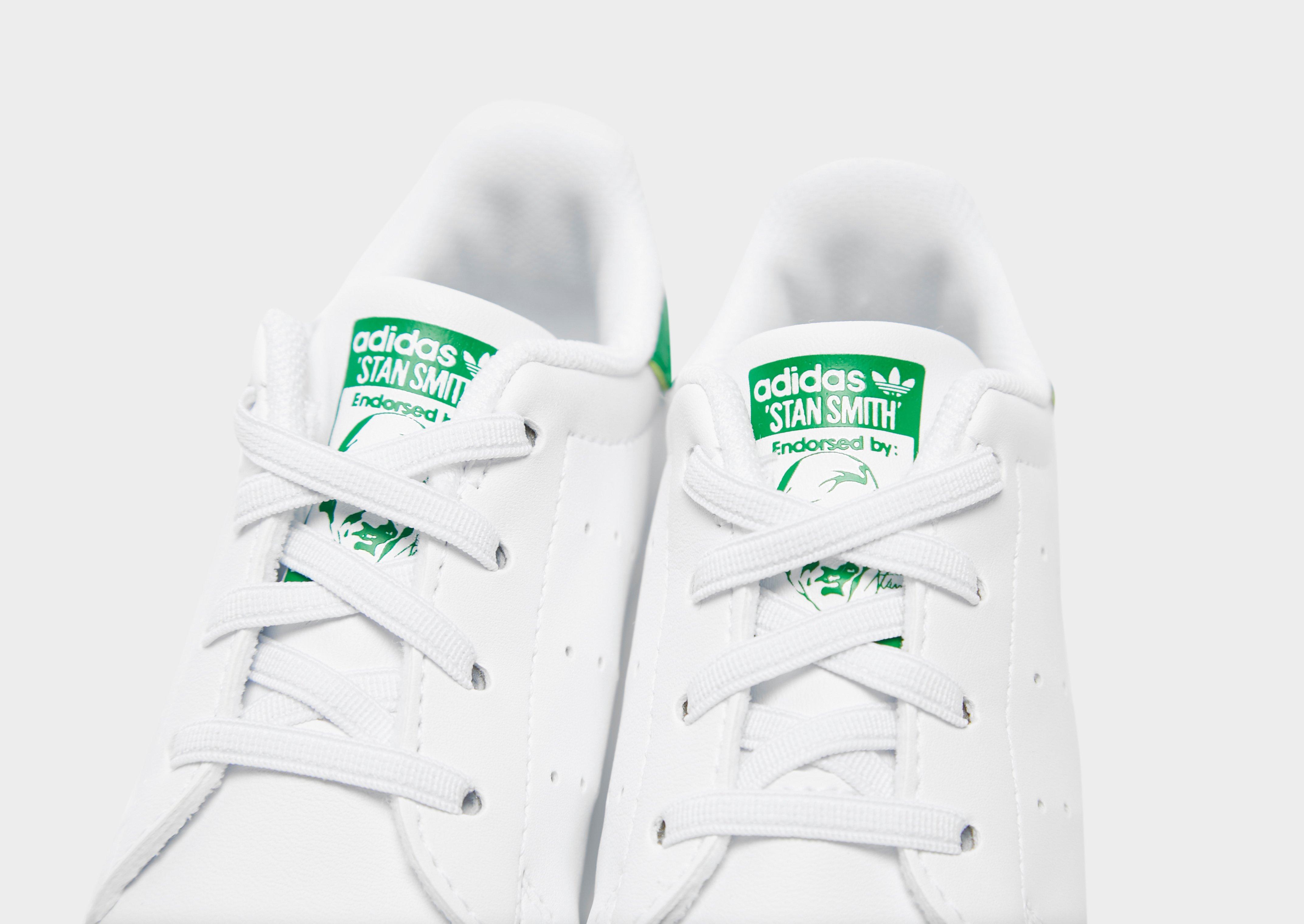 adidas Originals STAN SMITH CRIB UNISEX - Chaussons pour bébé - footwear  white/silver metallic/blanc 