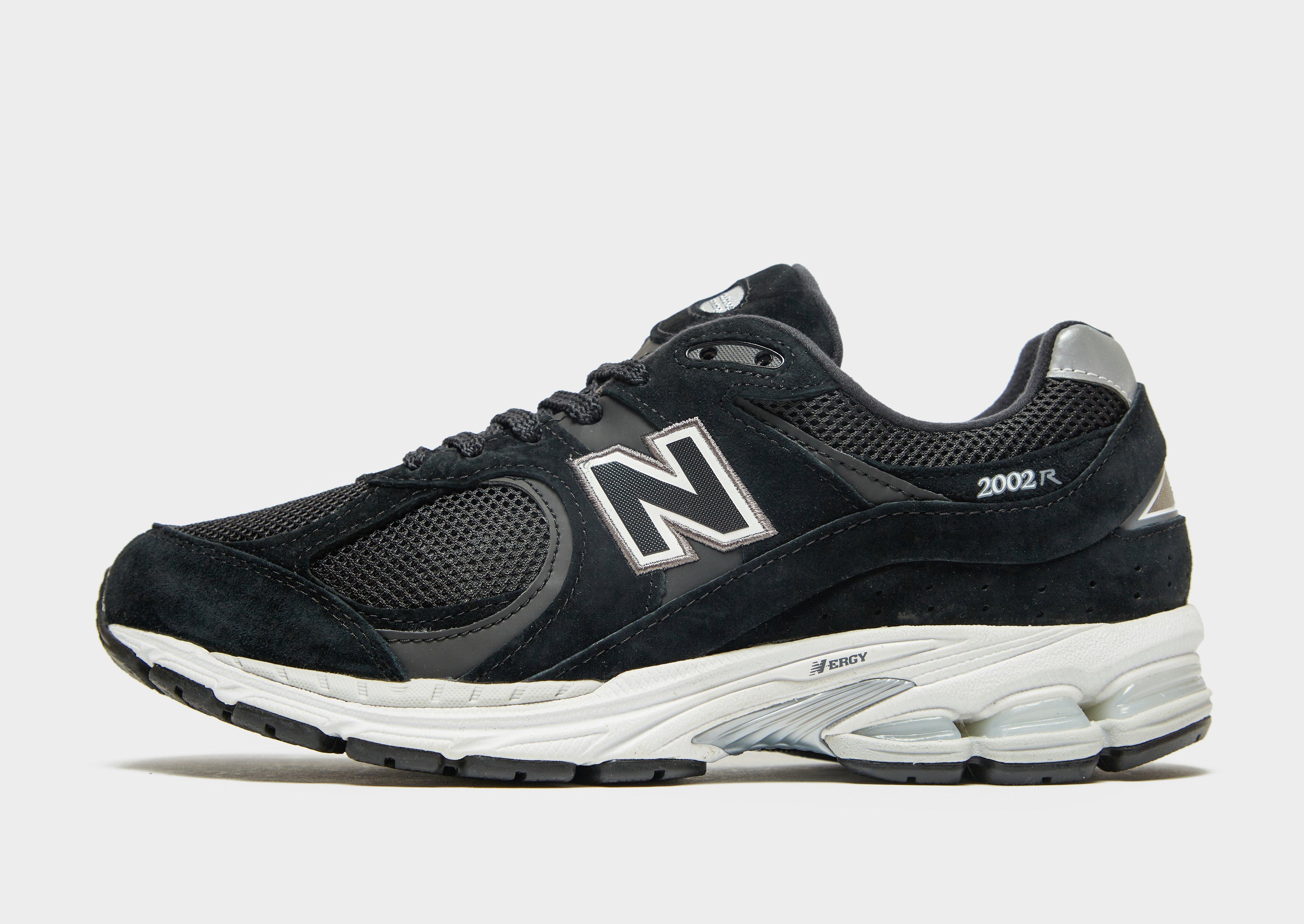 mens new balance 2002r