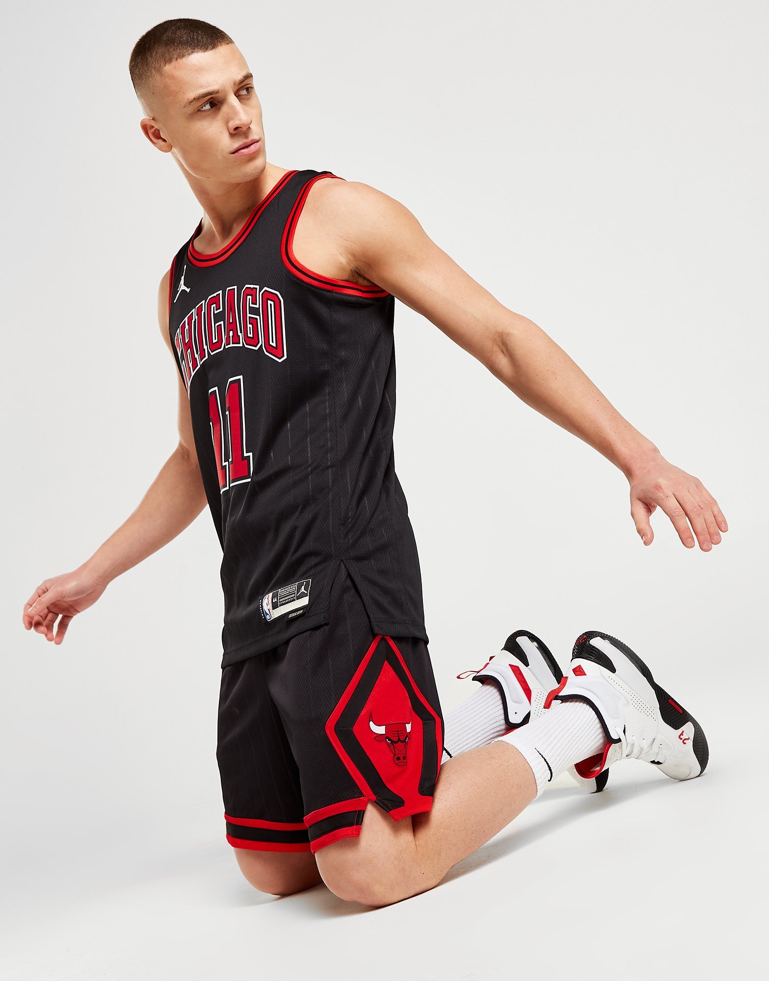 Chicago Bulls Jordan 45 men's nba basketball swingman jersey black red  edition shirt 2021