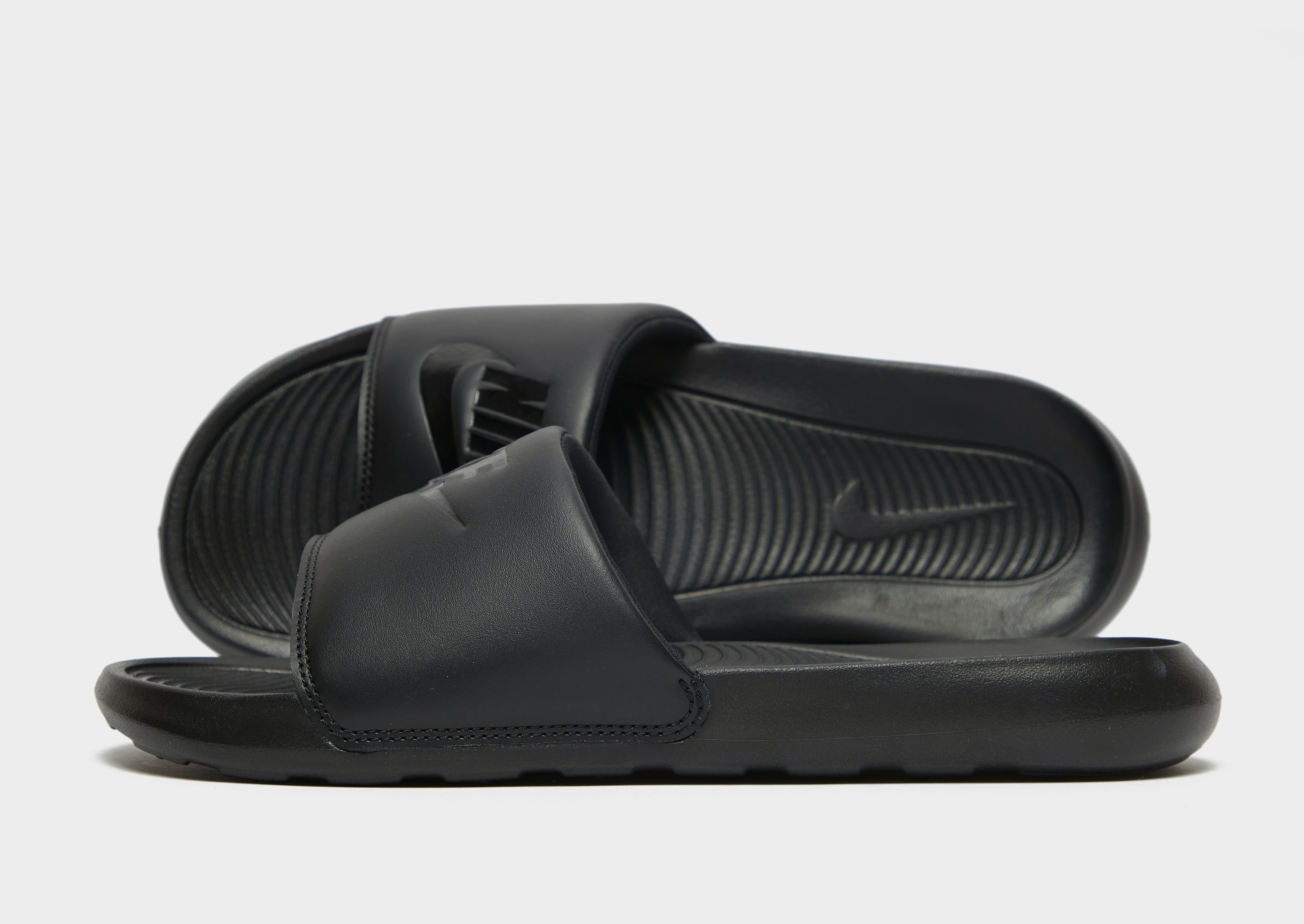 nike athletic slides