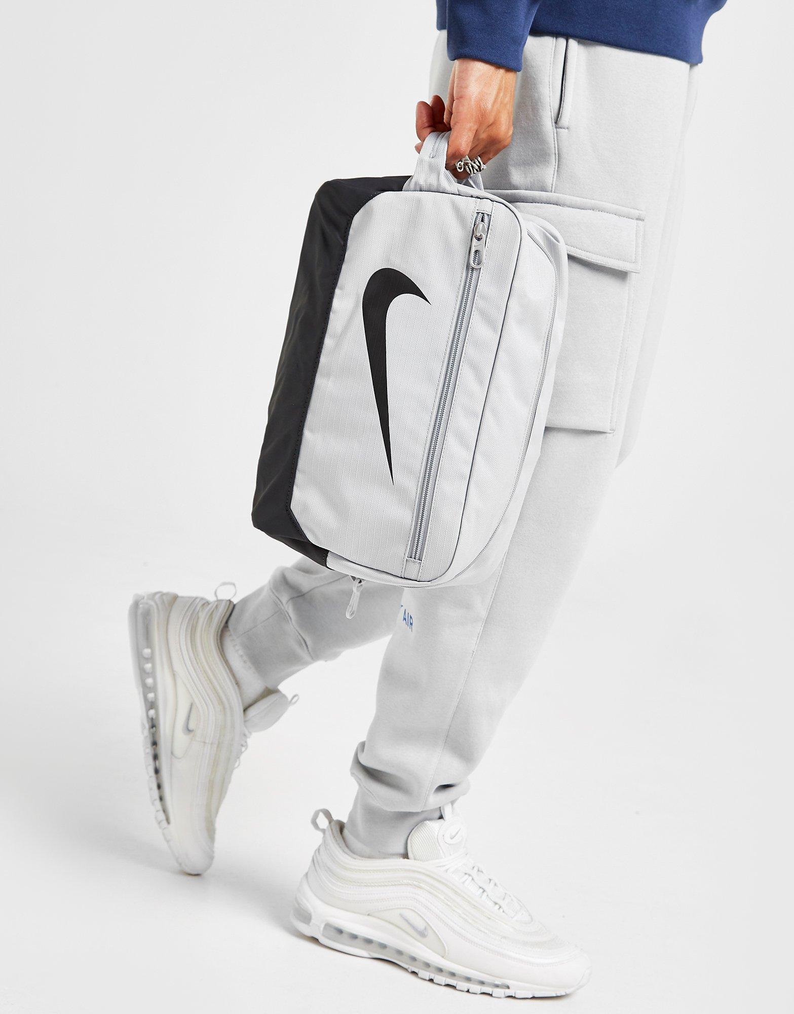 nike brasilia training shoe bag