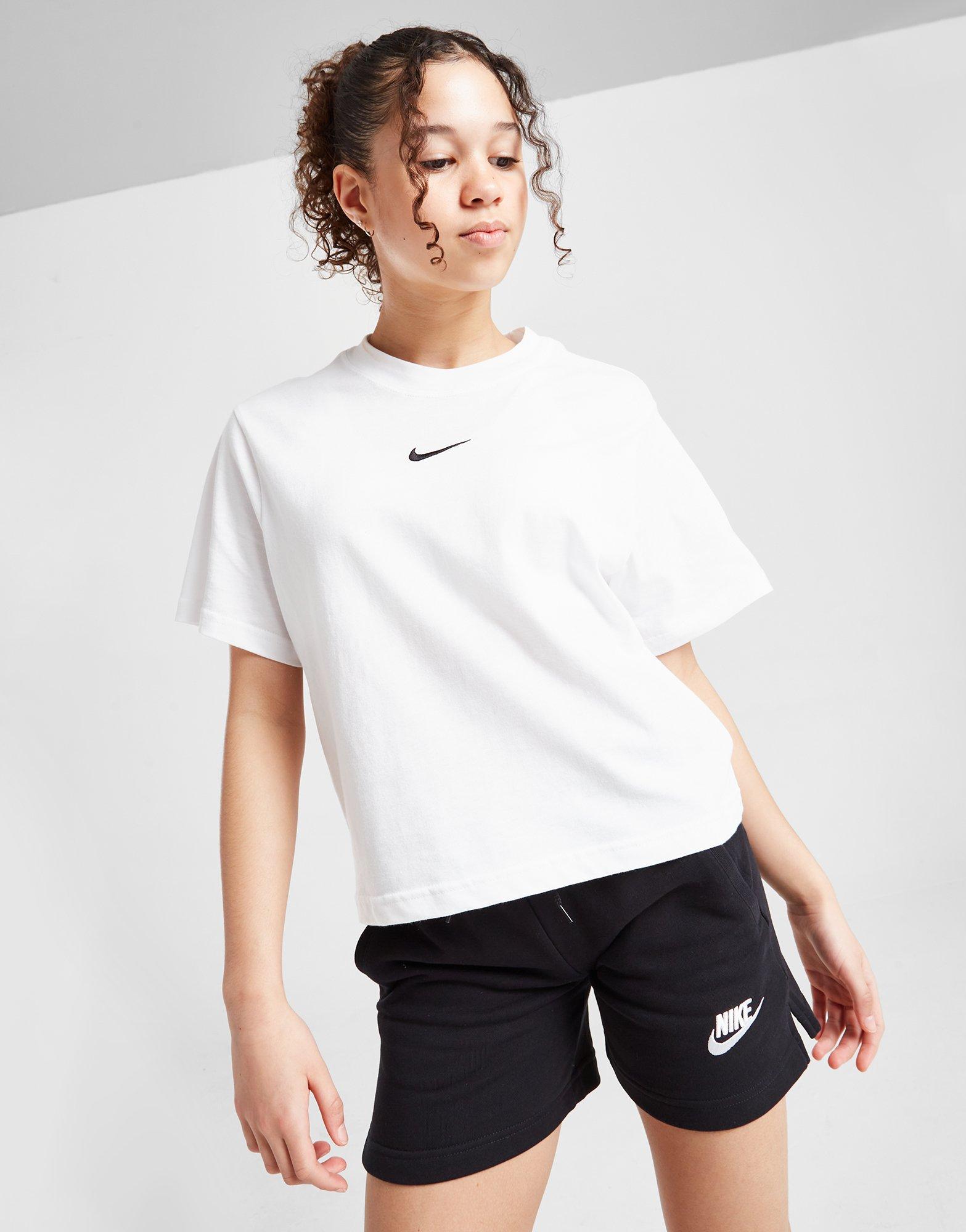 Nike boxy tee outlet gce