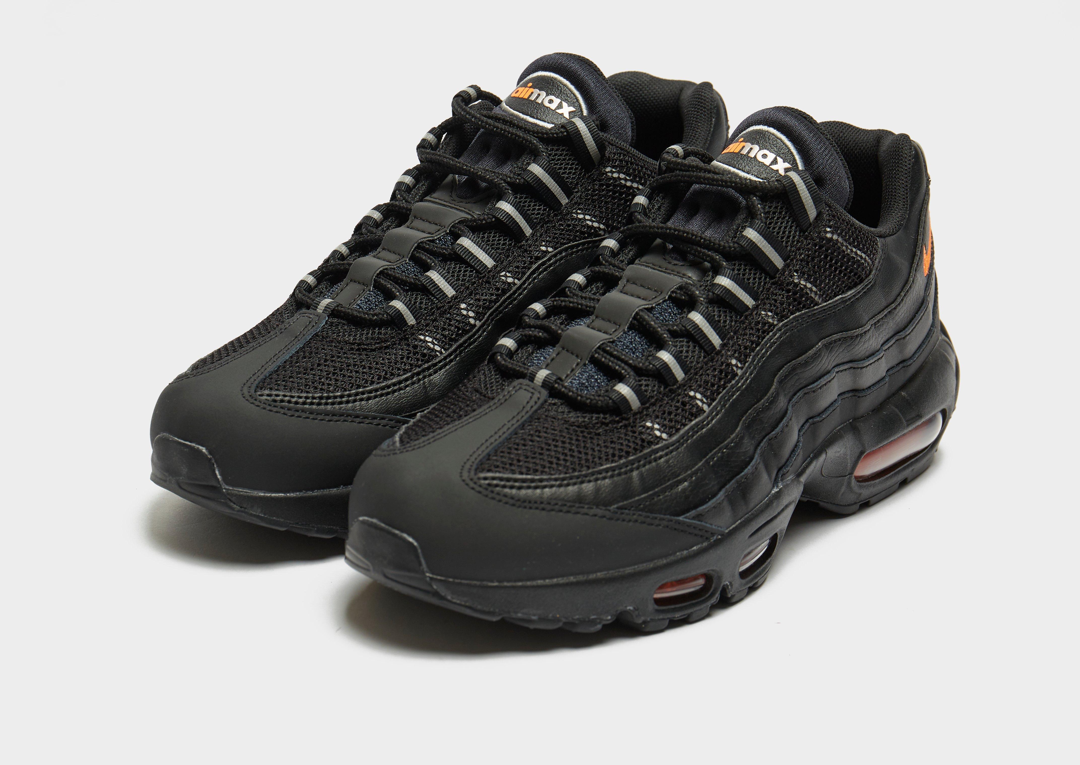 all black air max 95s