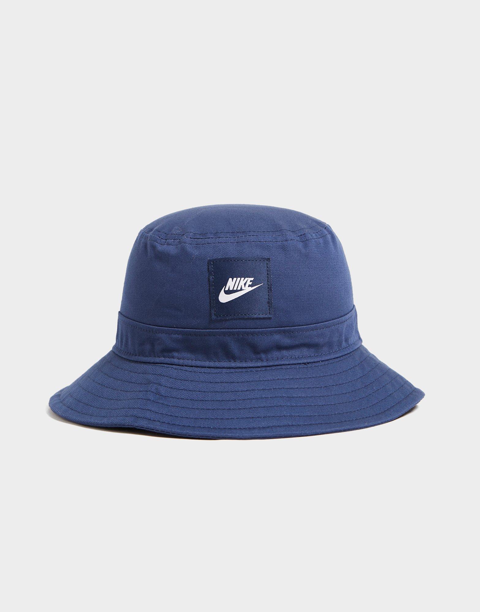 bucket core nike