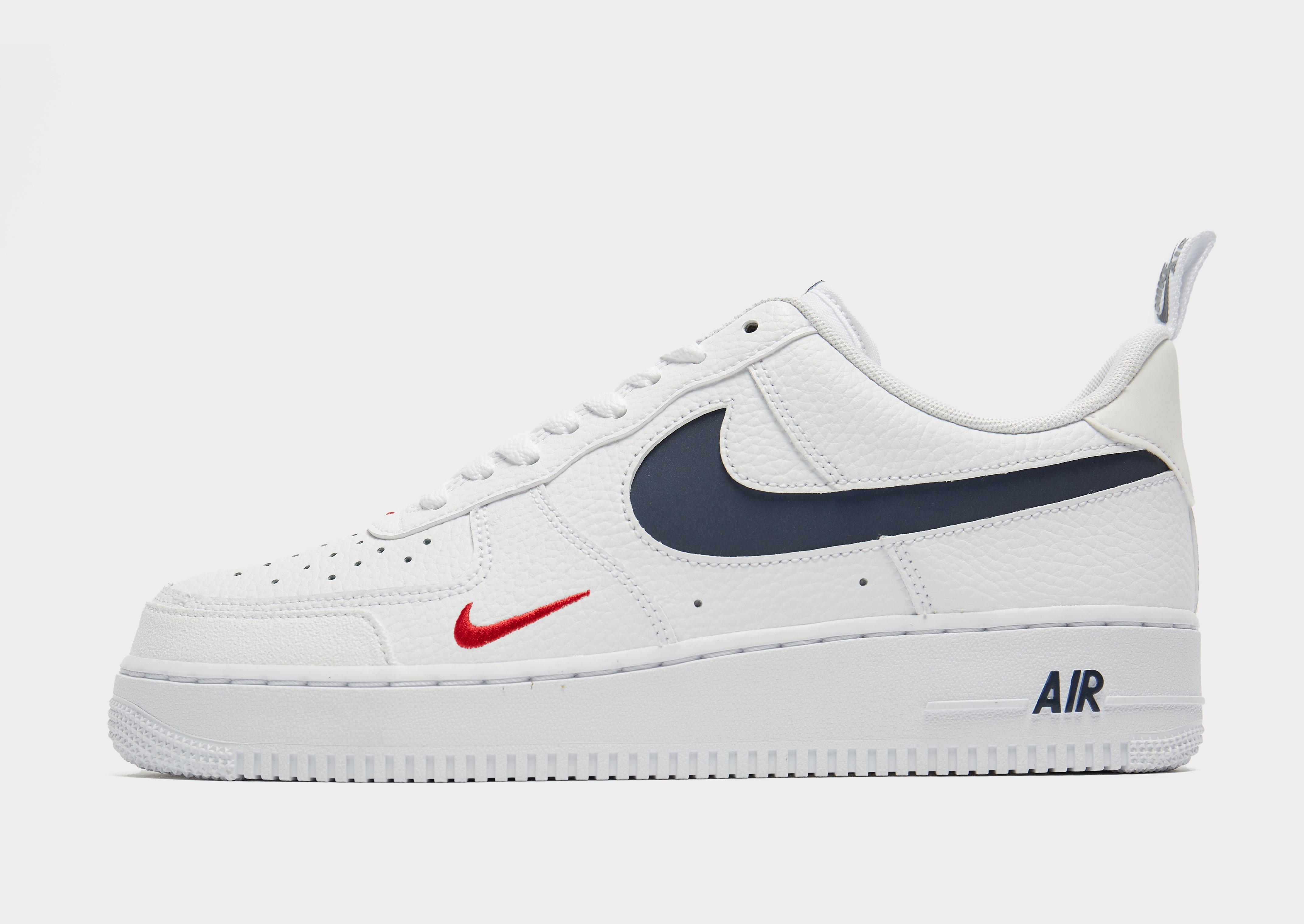 Nike Air Force 1 '07 LV8