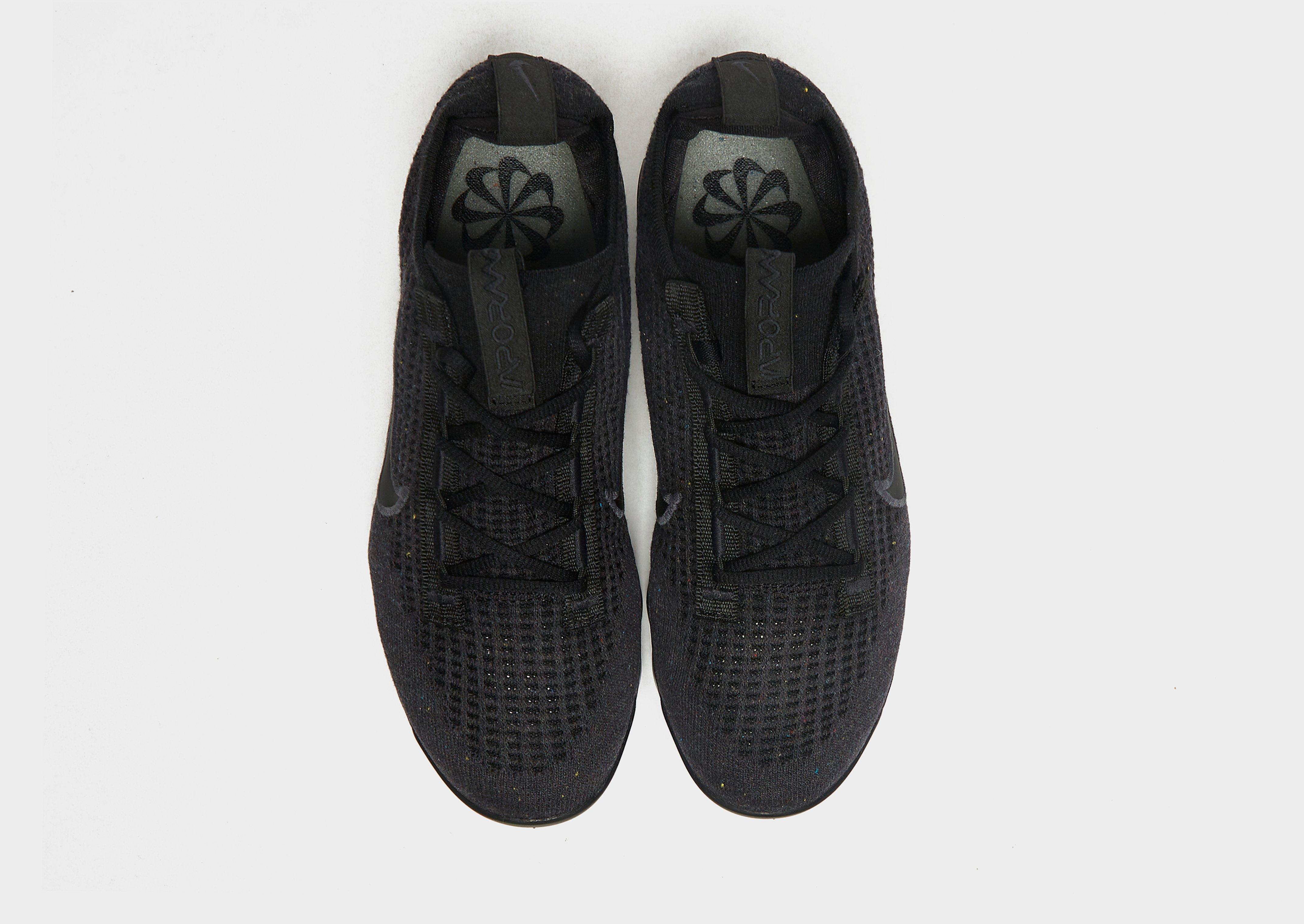 Black vapormax flyknit shop junior