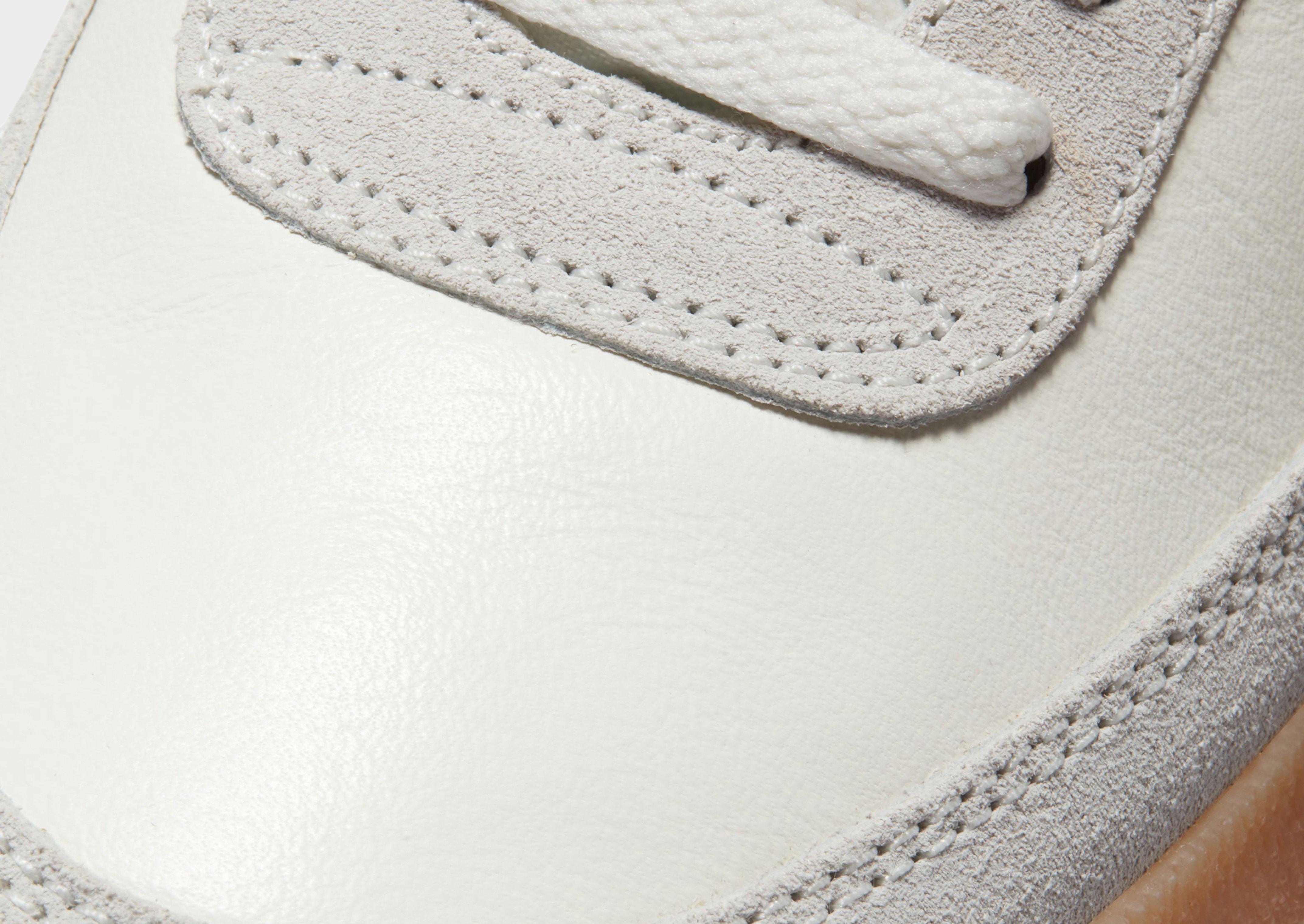 nike killshot white sole