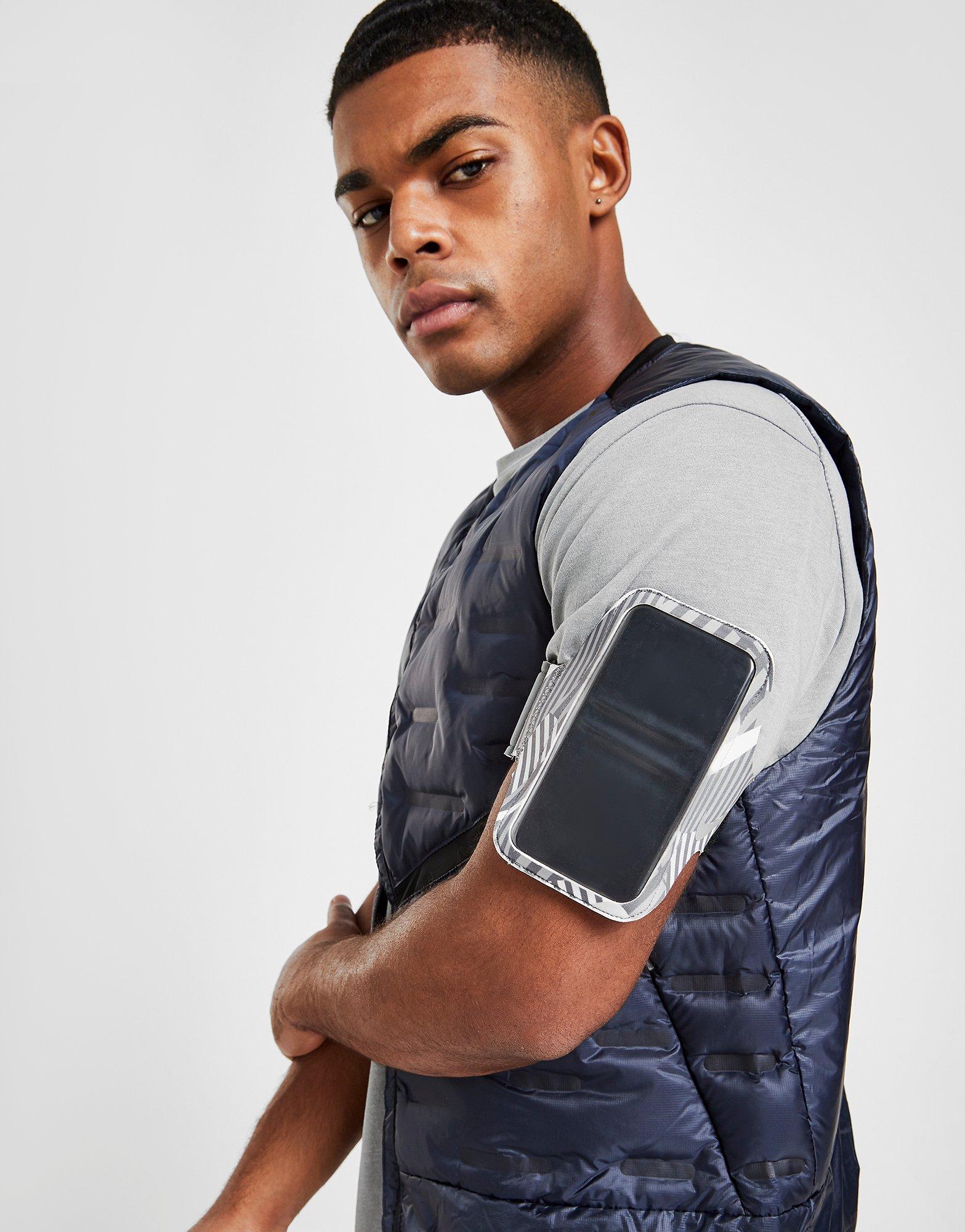 nike lean armband review