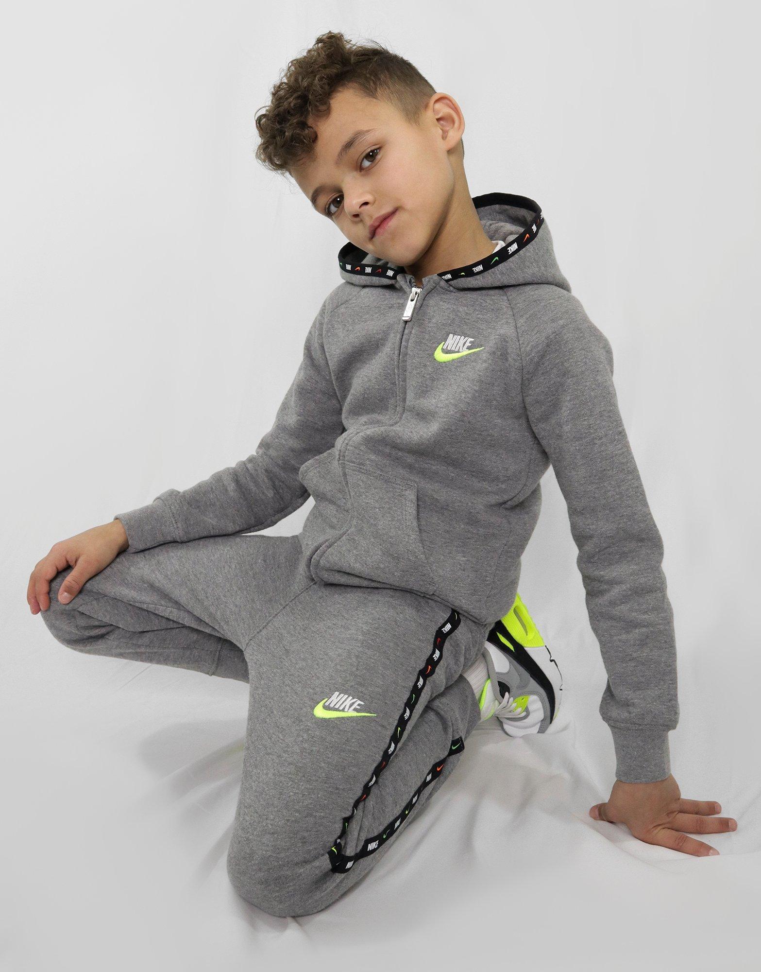 nike swoosh full tracksuit