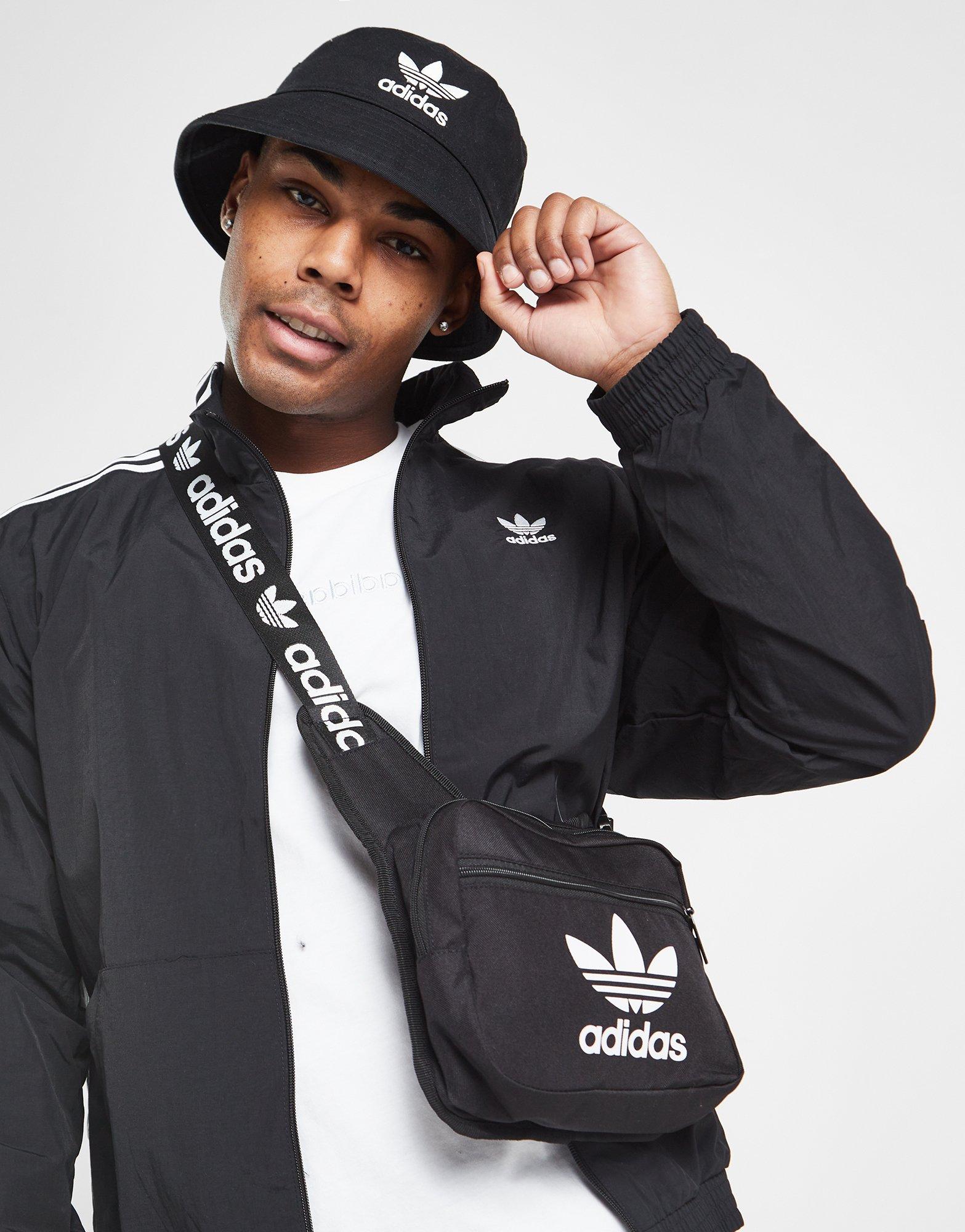 Ten einde raad Gek Keel Black adidas Originals Adicolour Sling Bag | JD Sports Global