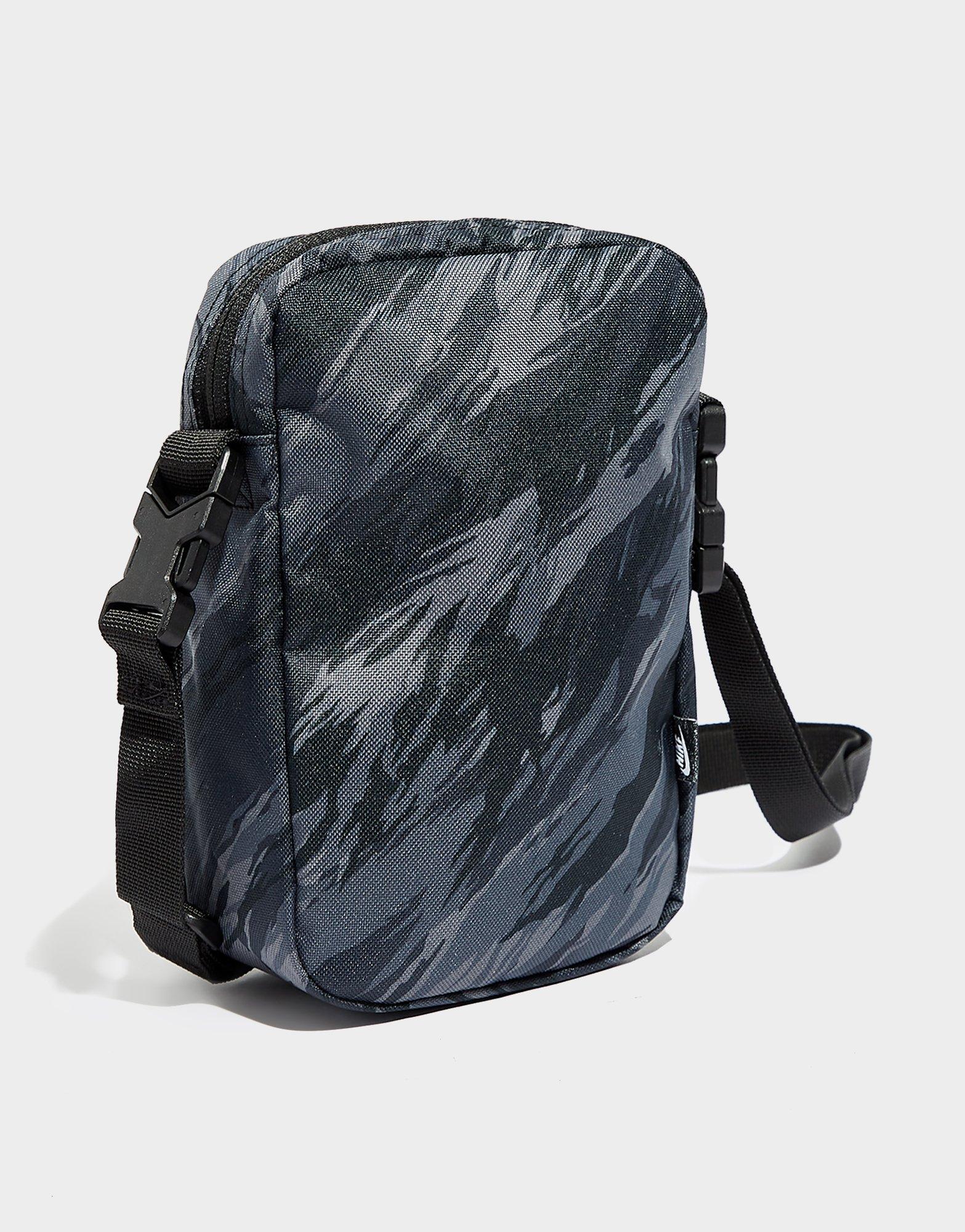 Nike Heritage Crossbody Bag