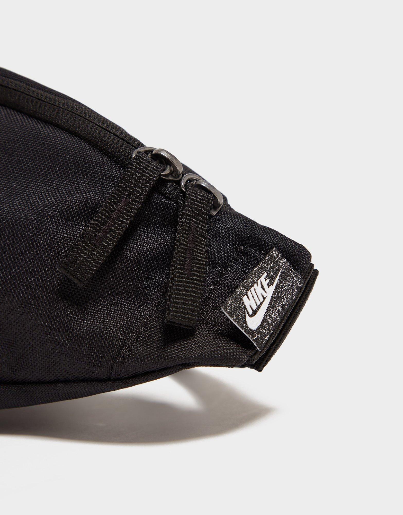 Fanny pack nike clearance black