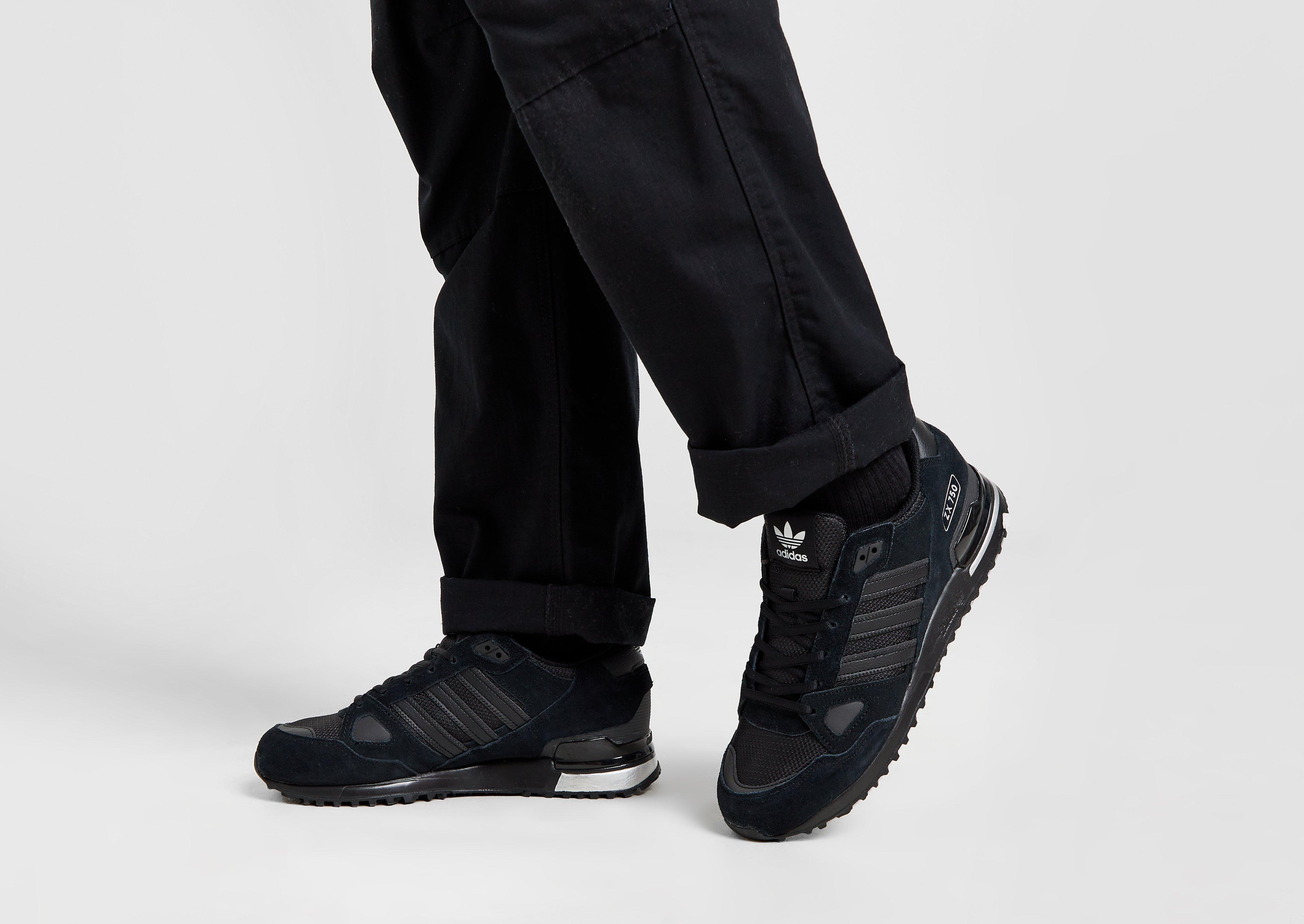 Plano Enciclopedia Conquistar Compra adidas Originals ZX 750 en Negro