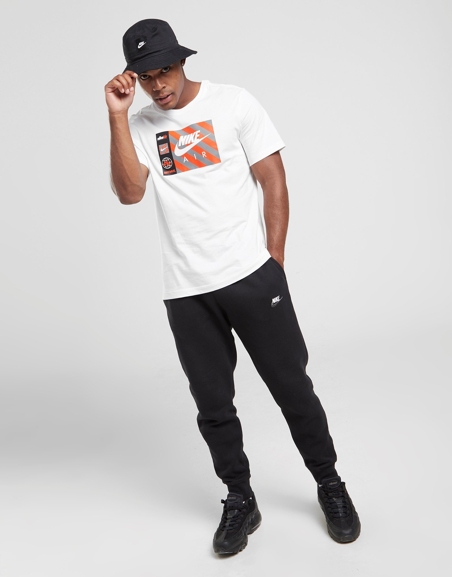nike foundation fleece joggers