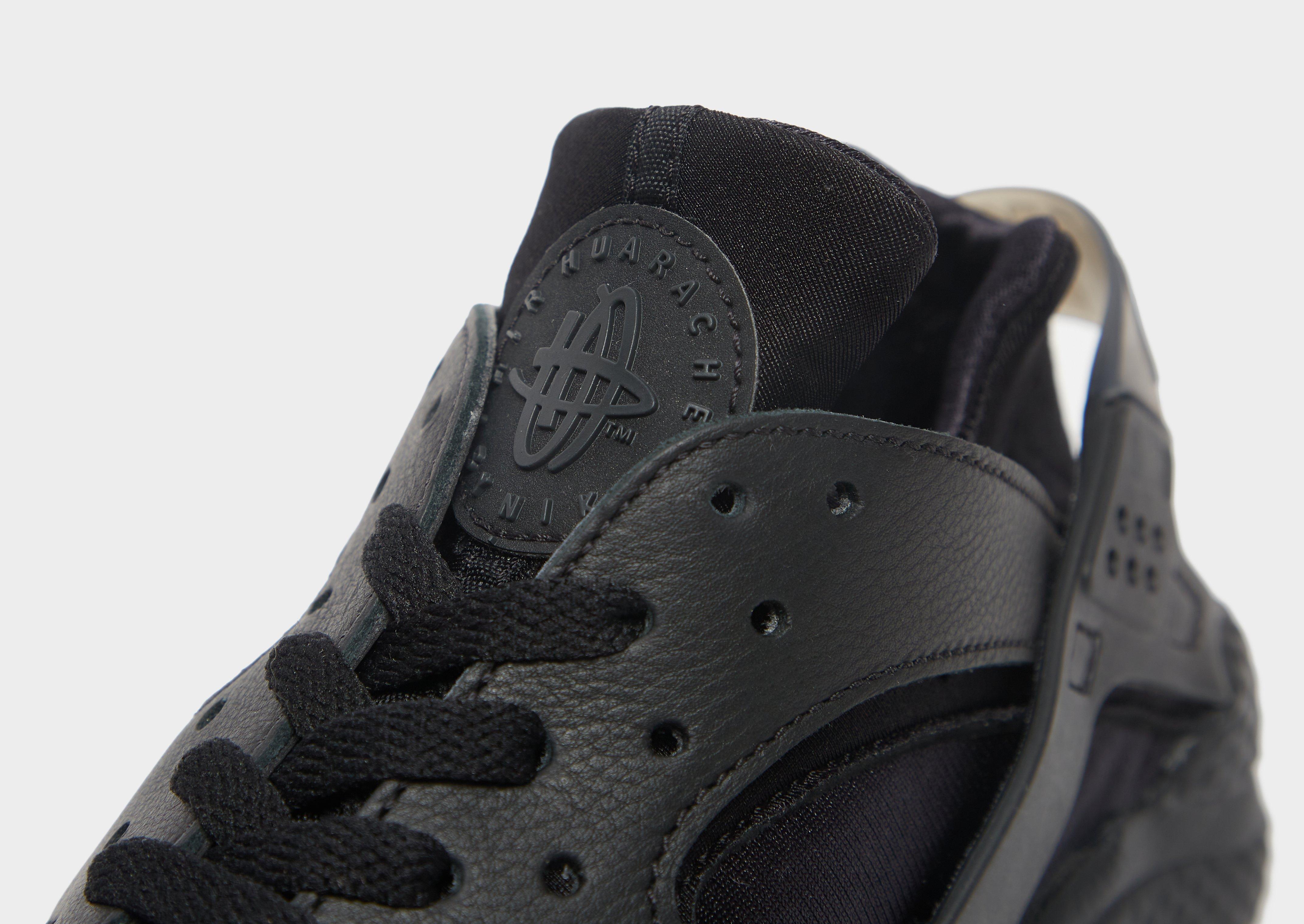 black huaraches size 3.5