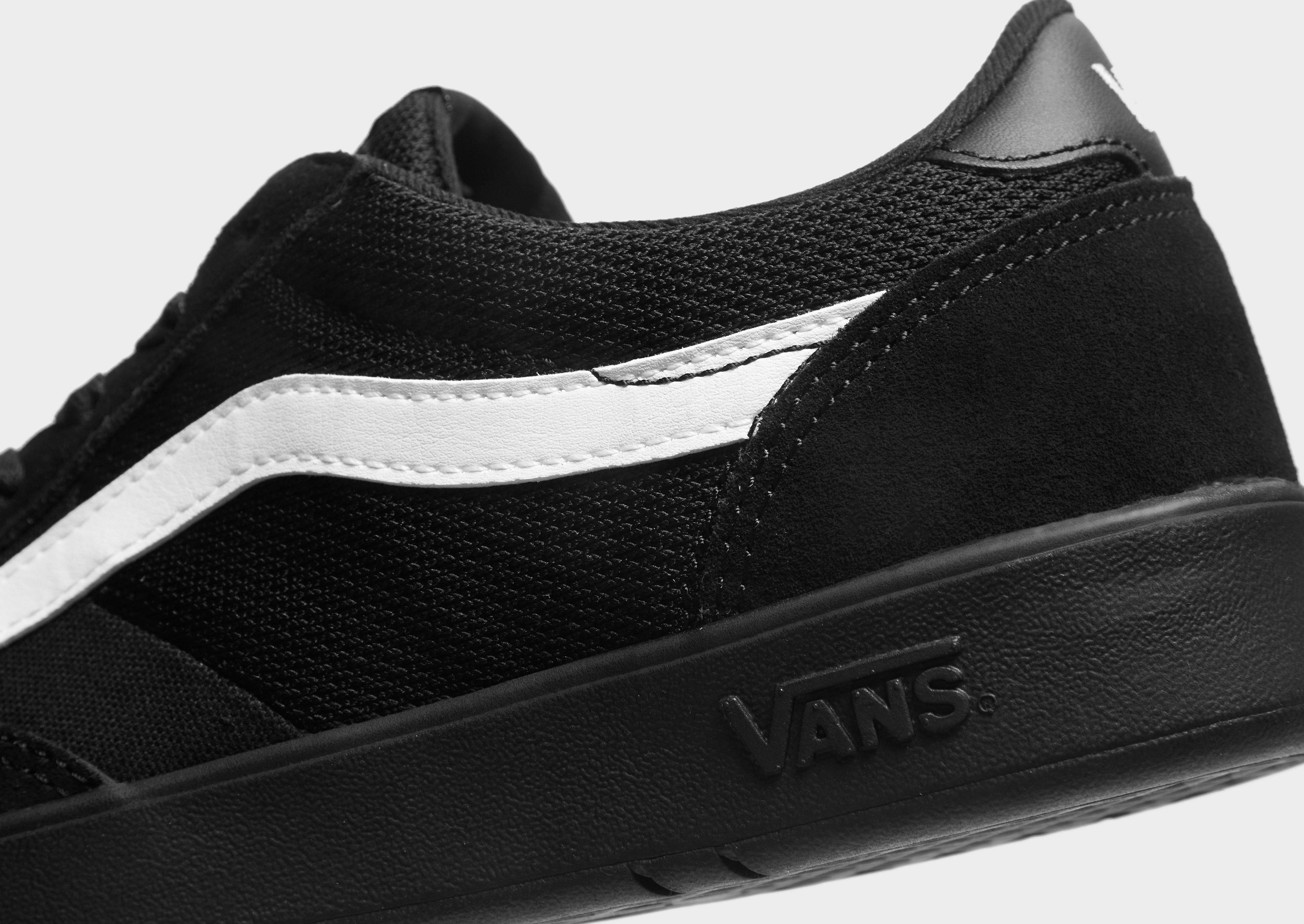 Vans cruze hot sale all black