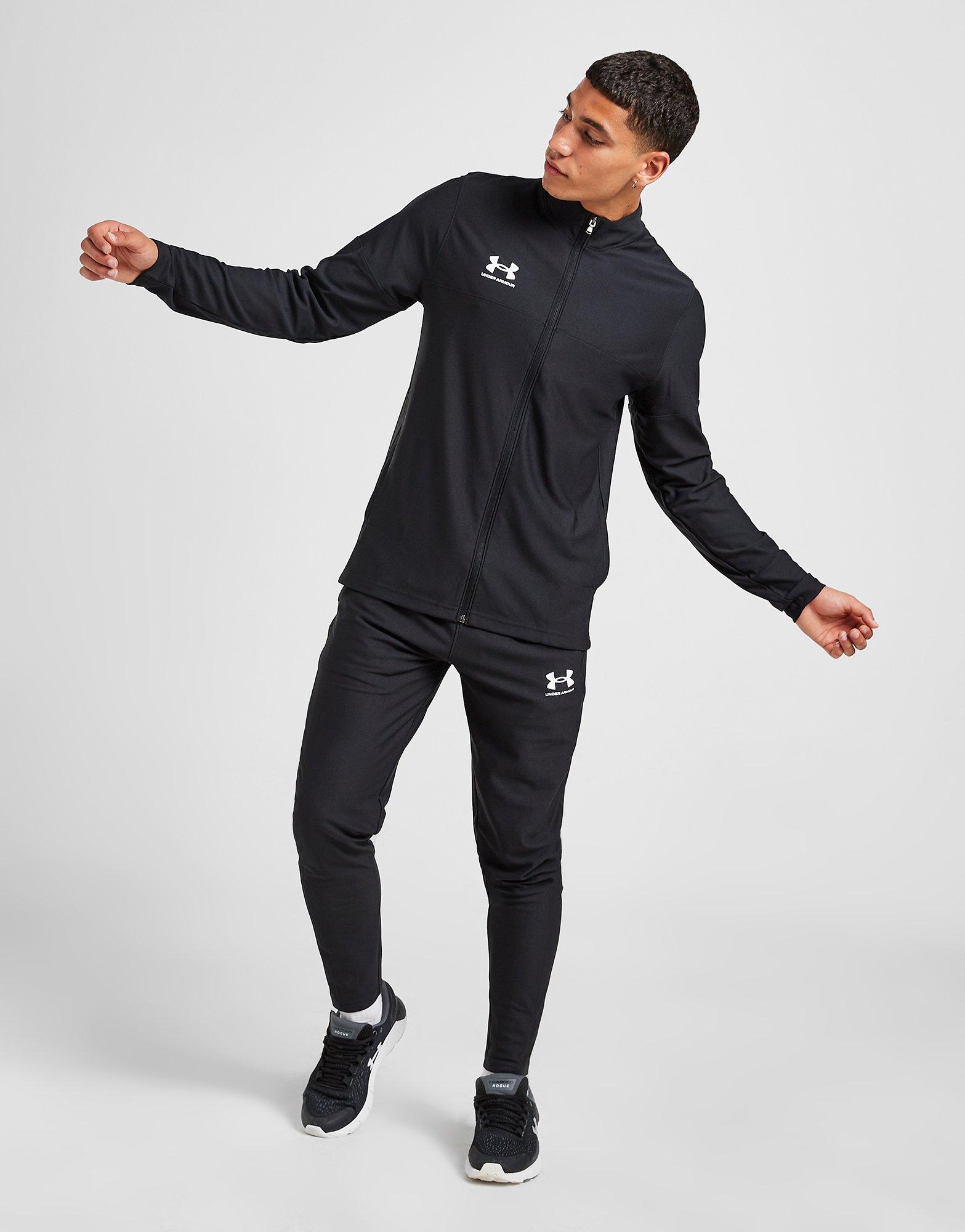 curva Cantina Ropa Under Armour chándal Challenger en Negro | JD Sports España