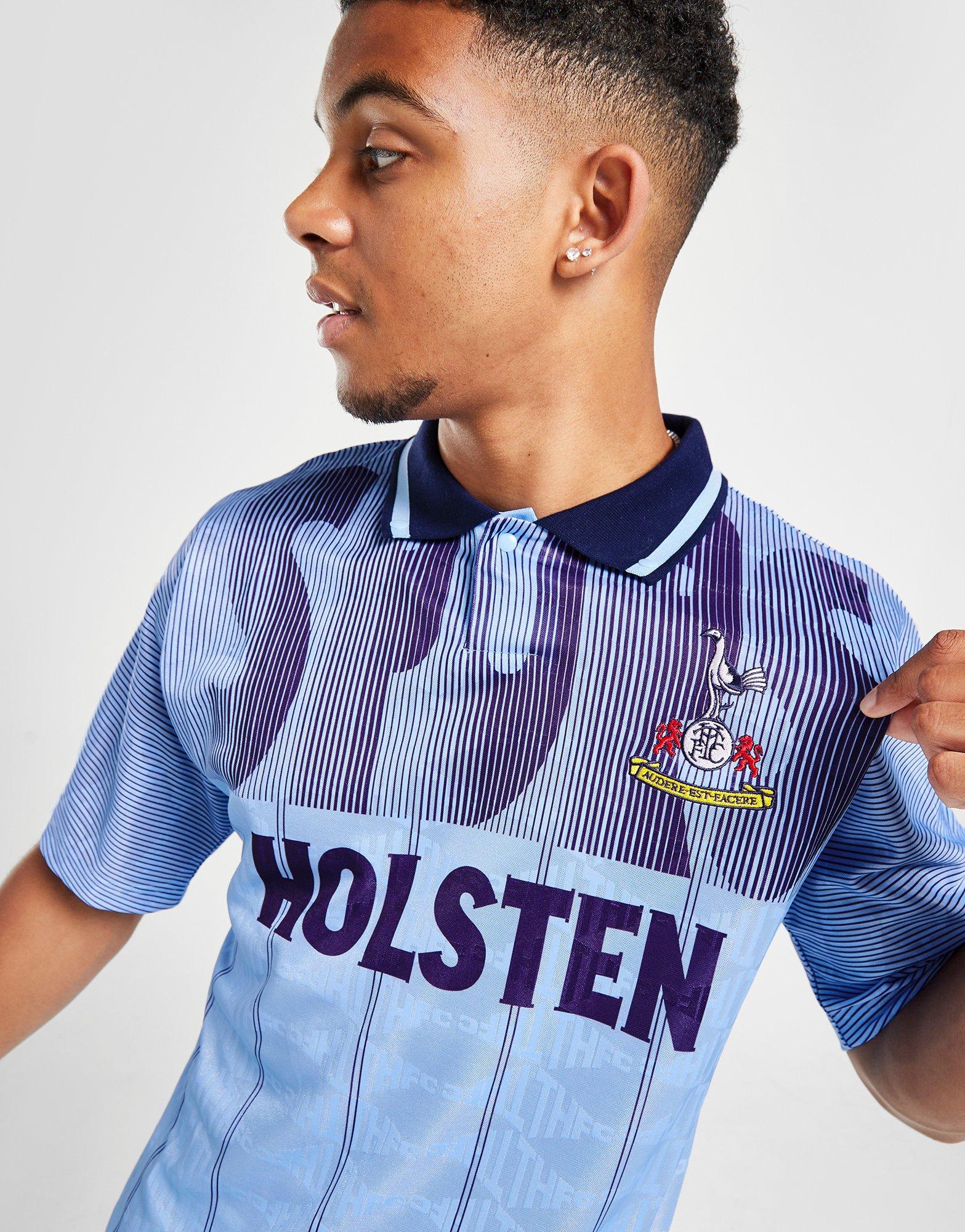 Tottenham store umbro retro