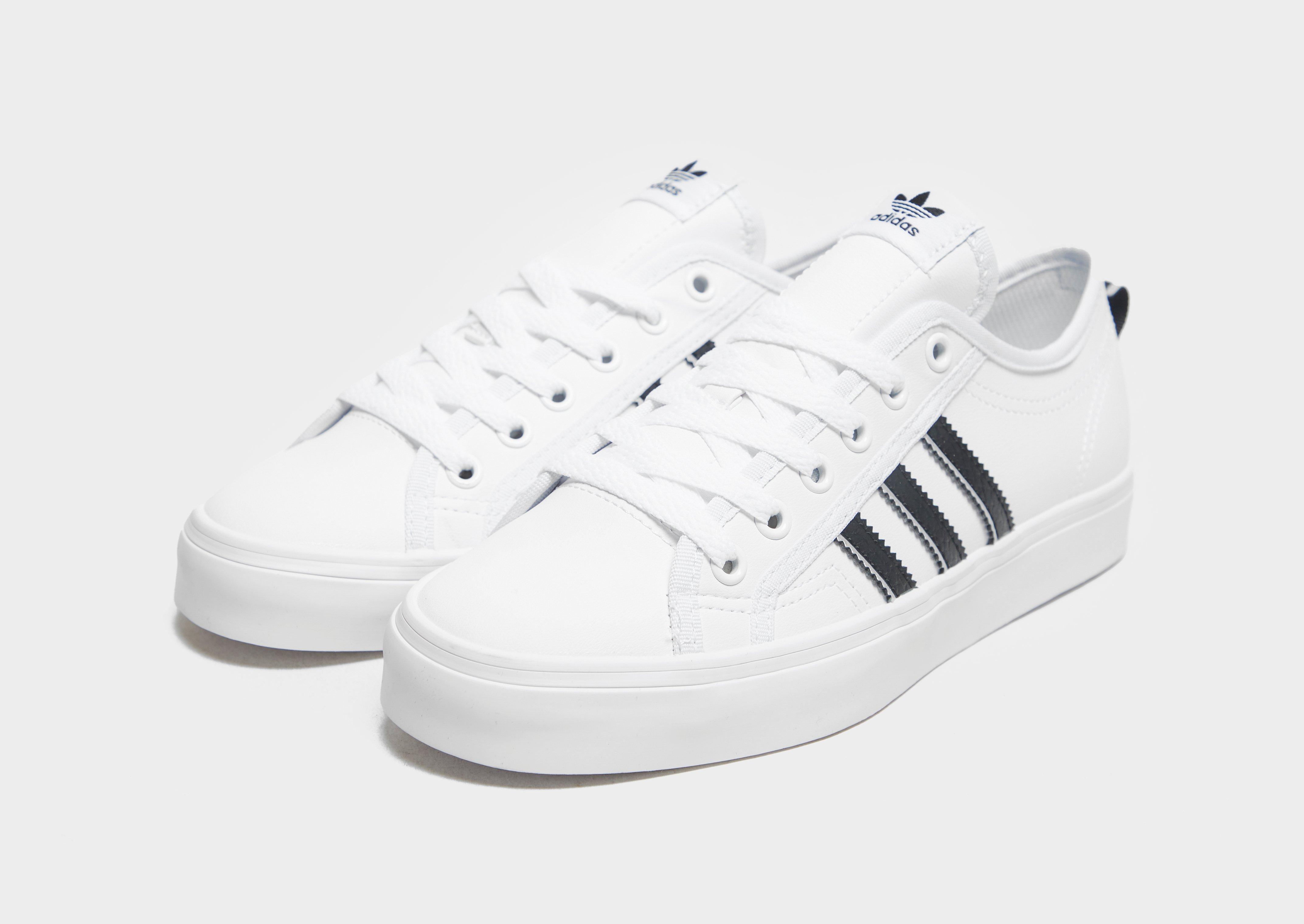 Now tricky Green background adidas nizza lo white leather junior ...