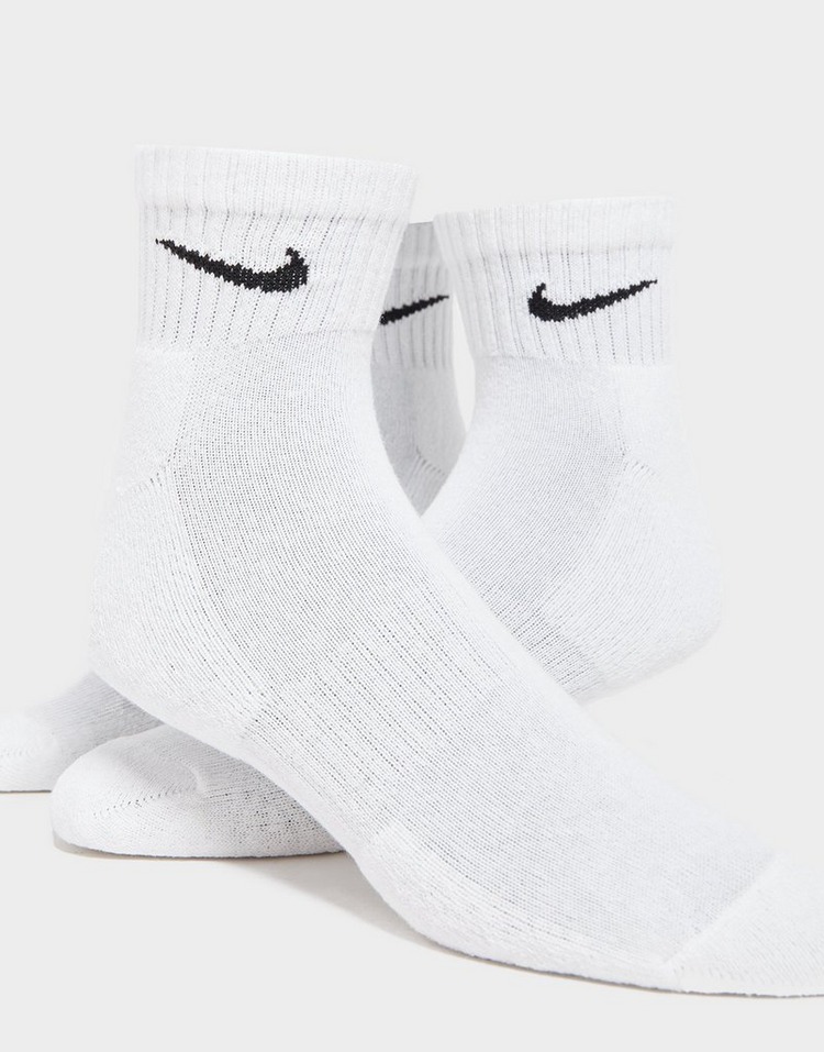 White Nike 6-Pack Everyday Cushioned Ankle Socks | JD Sports UK