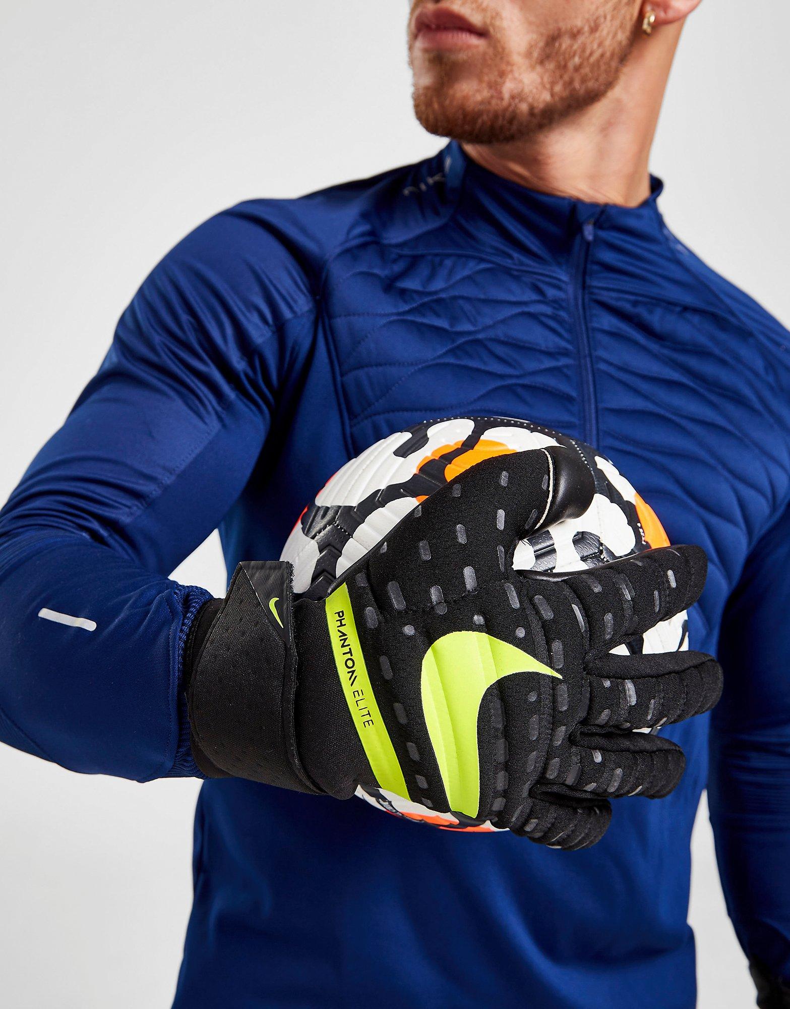 Nike Phantom Elite Goalkeeper Gloves