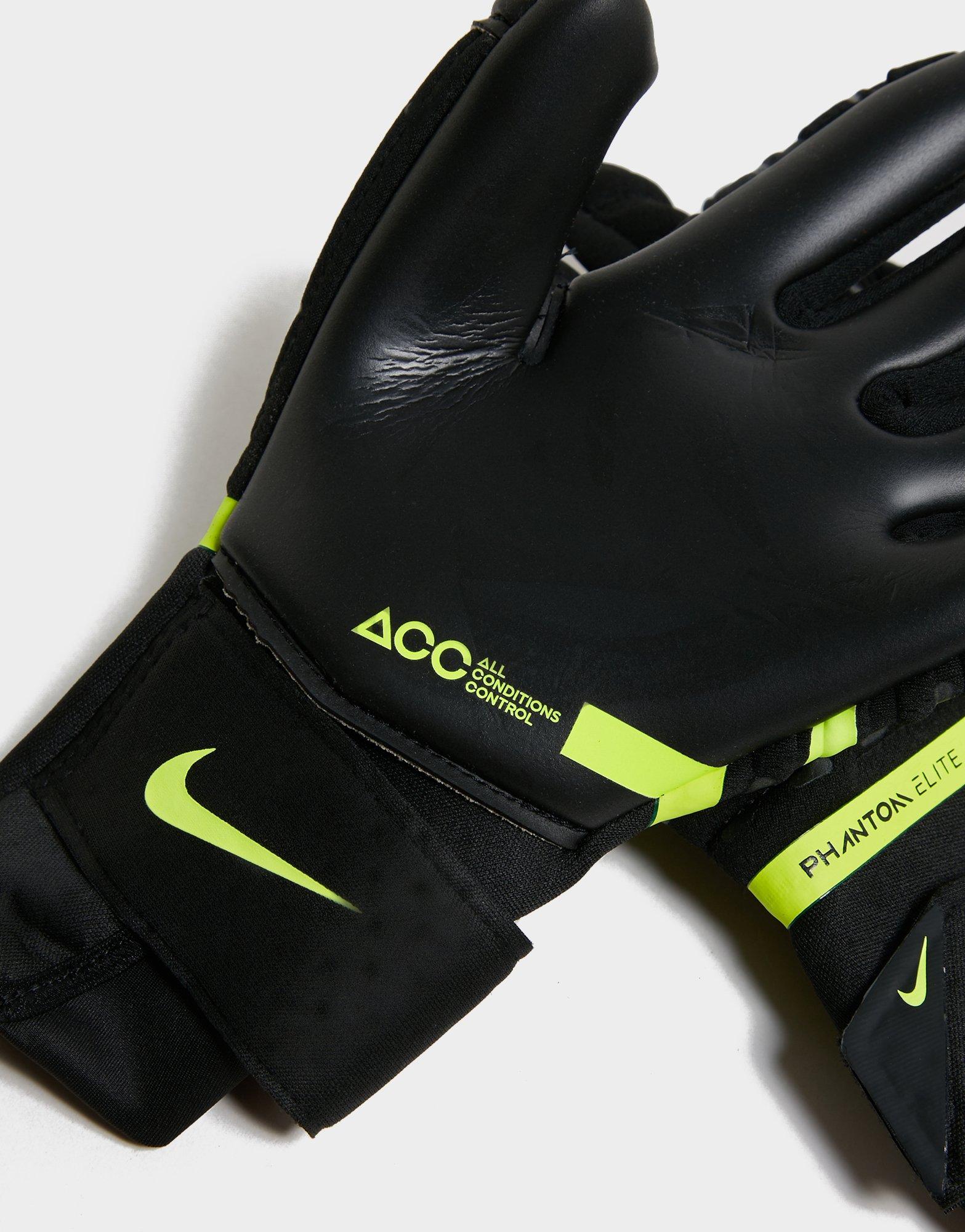 Nike Phantom Elite Goalkeeper Gloves