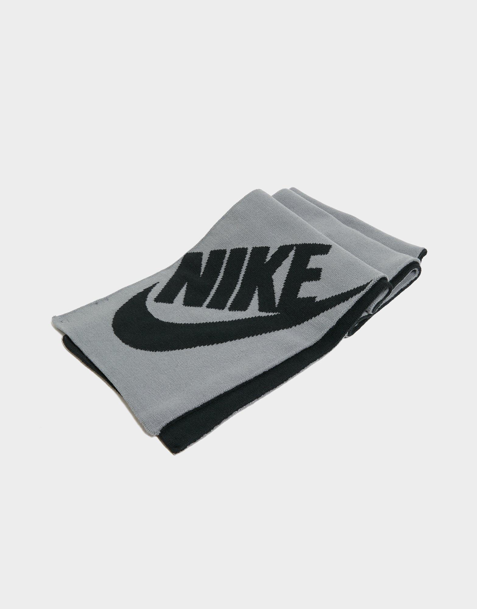 Nike Sport Scarf