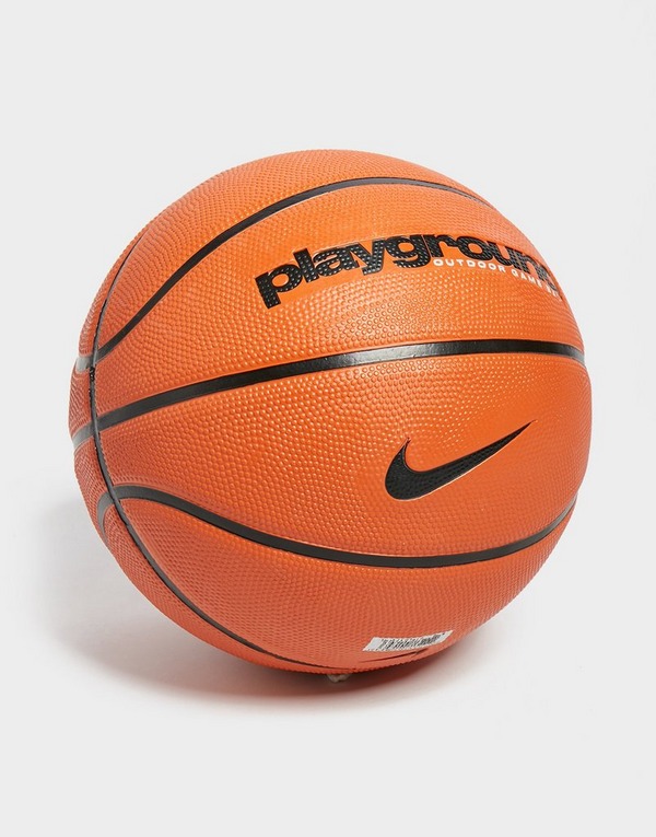 brumoso Seguir interior Nike balón de baloncesto Playground (Tamaño 7) en Naranja | JD Sports España