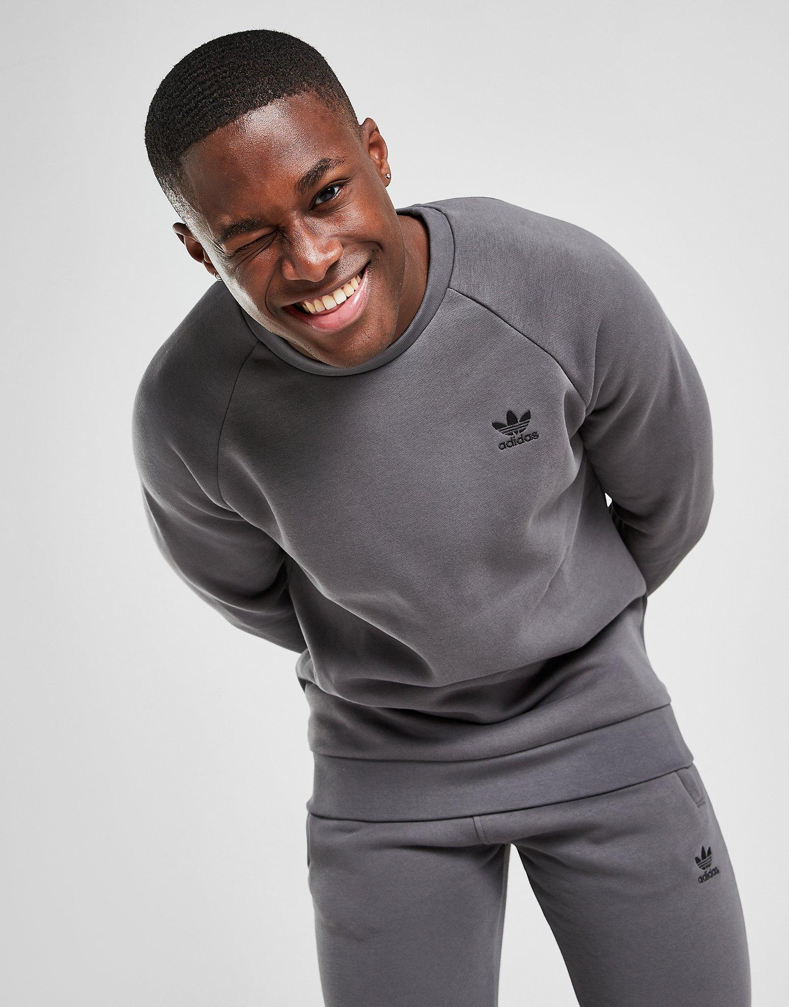 adidas Originals Trefoil Essential Fleece Sweatshirt