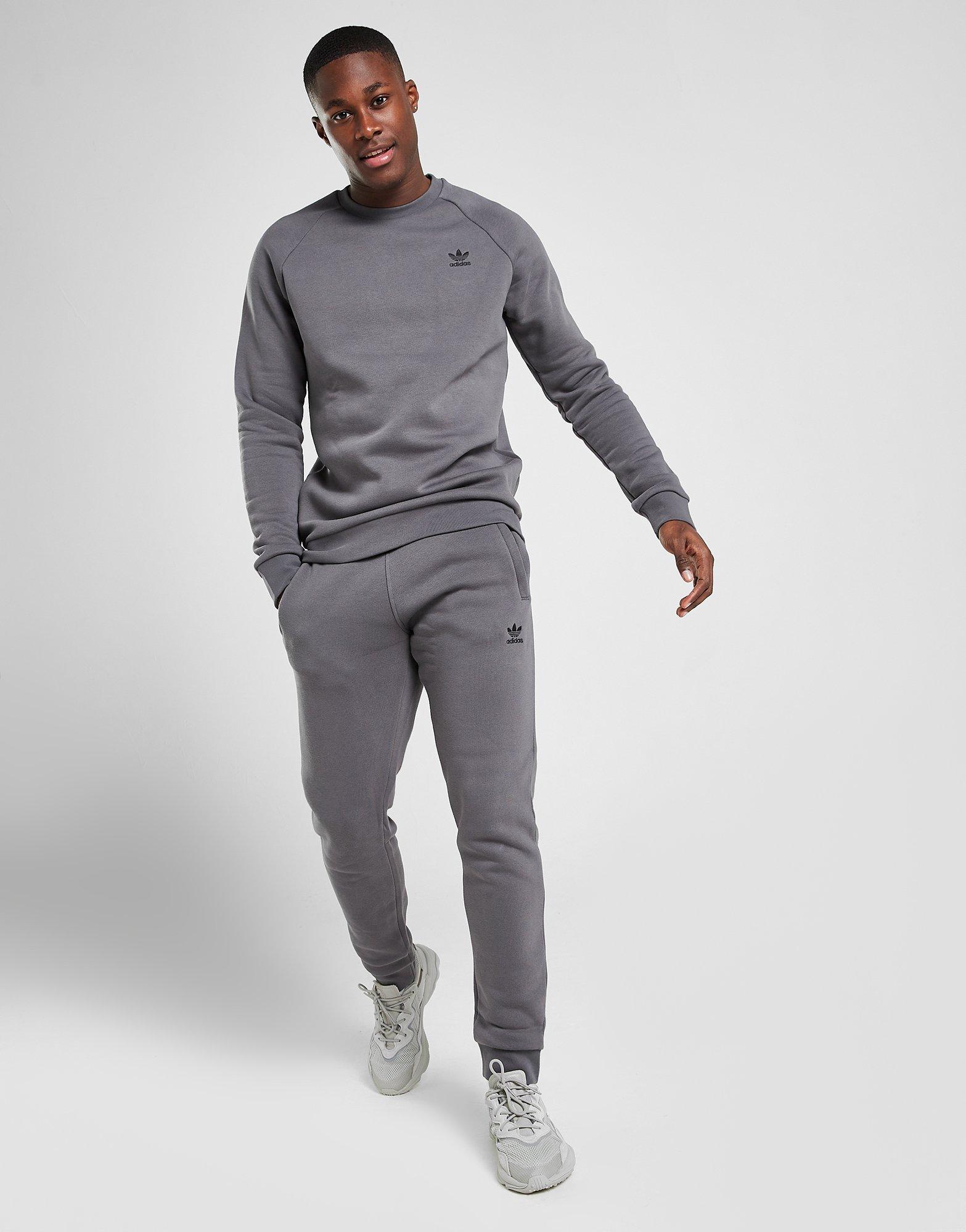 adidas Originals Trefoil Essential Fleece Sweatshirt