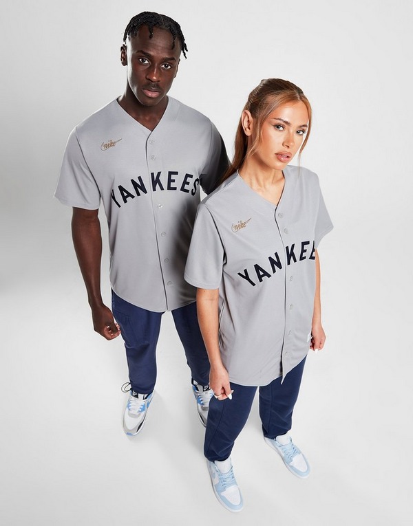 Oponerse a Perjudicial fragancia Nike camiseta MLB New York Yankees Cooperstown en Gris | JD Sports España