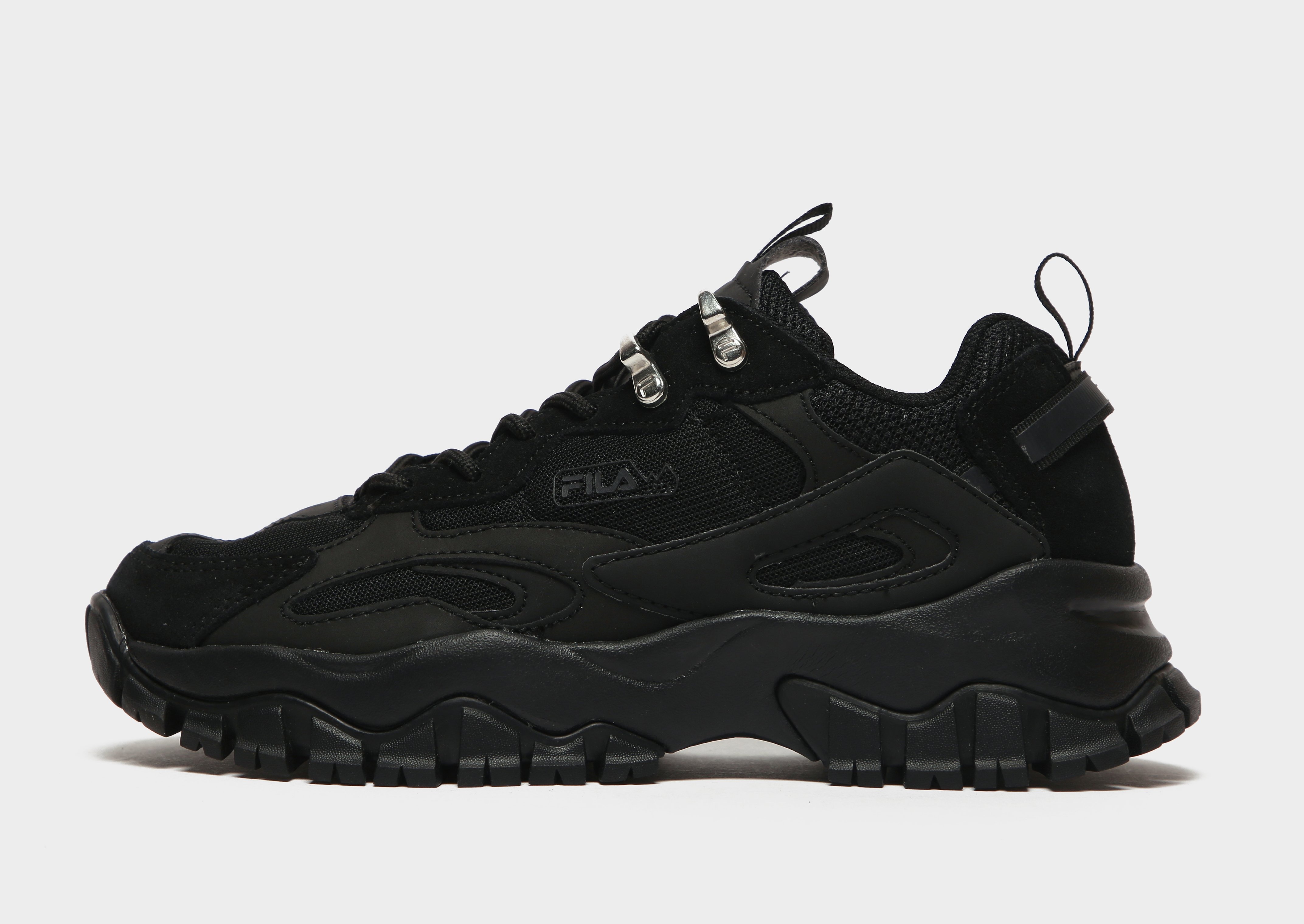 fila tracer trail