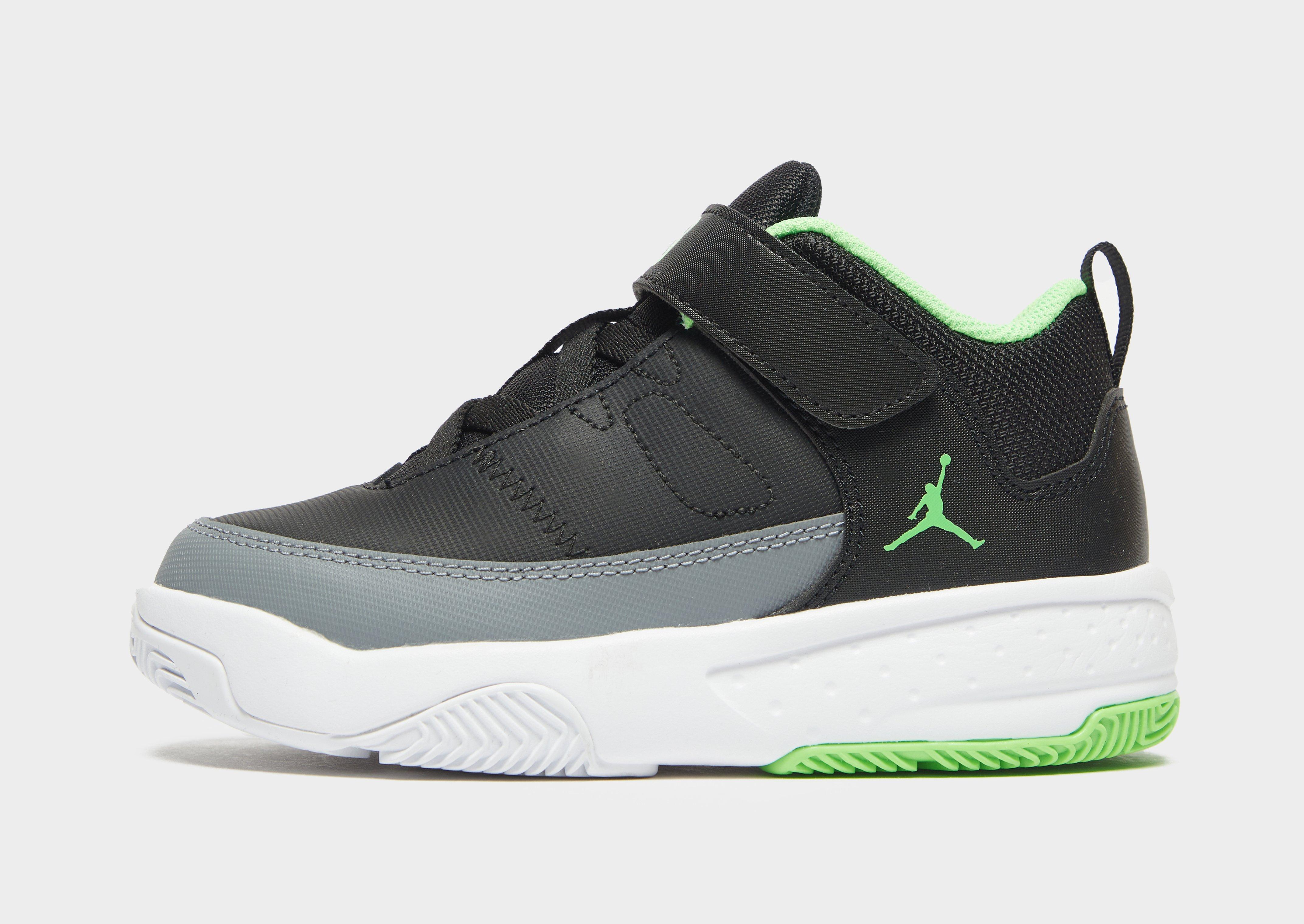 jordan max aura black womens